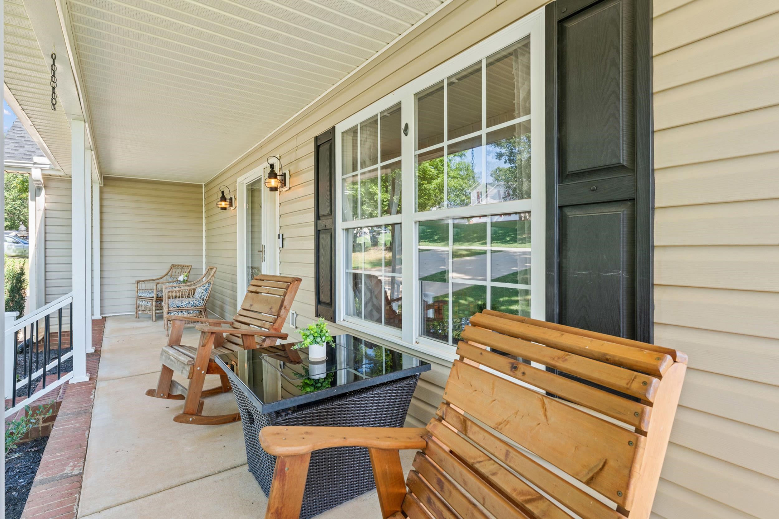 705 Canton Court Property Photo 3