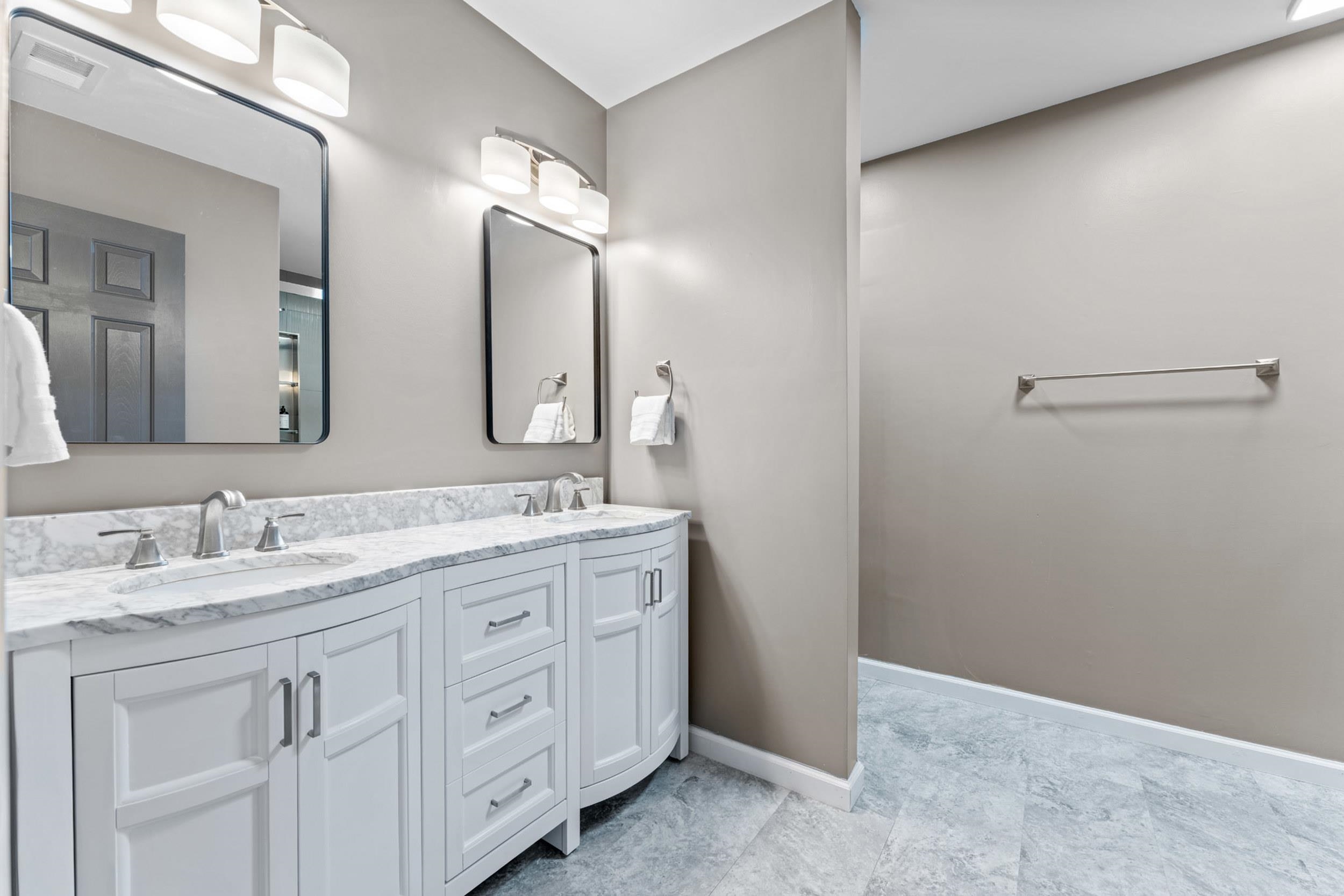 705 Canton Court Property Photo 18