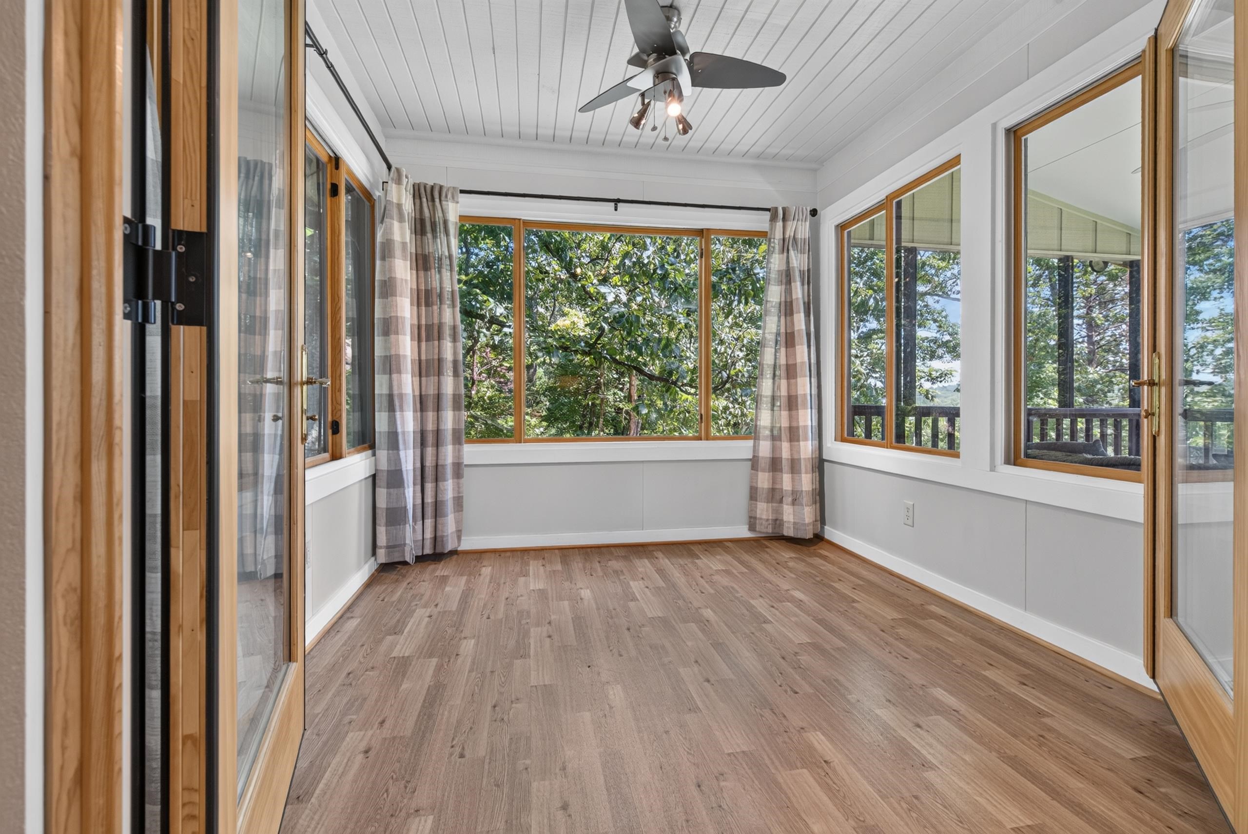 187 Caledonia Rd Property Photo 12