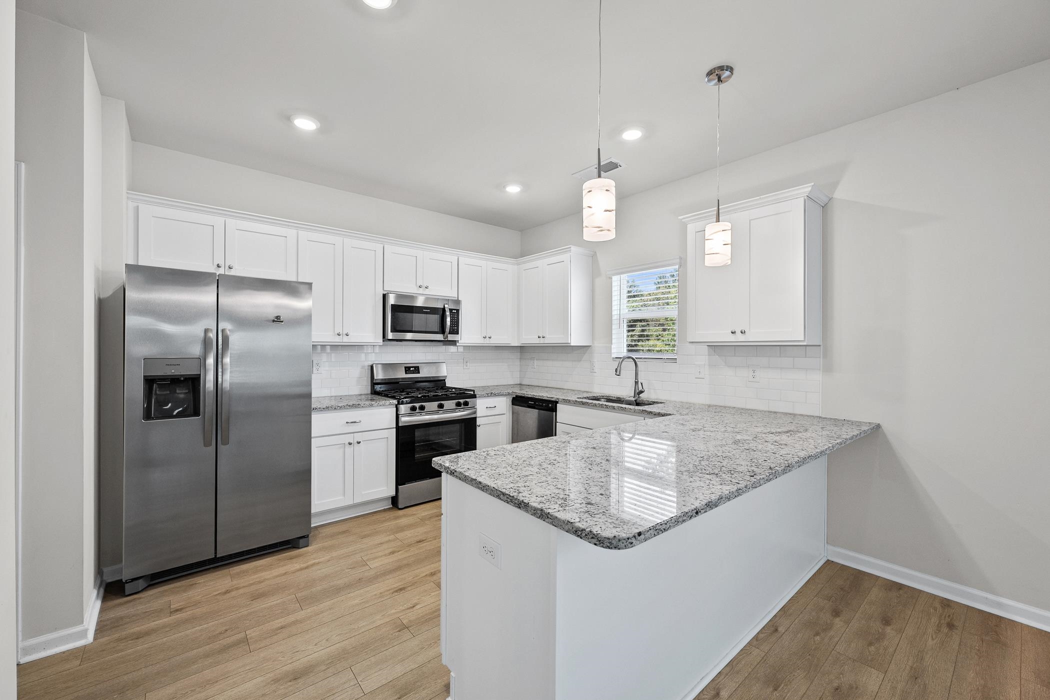 12023 Lansbury Property Photo 9