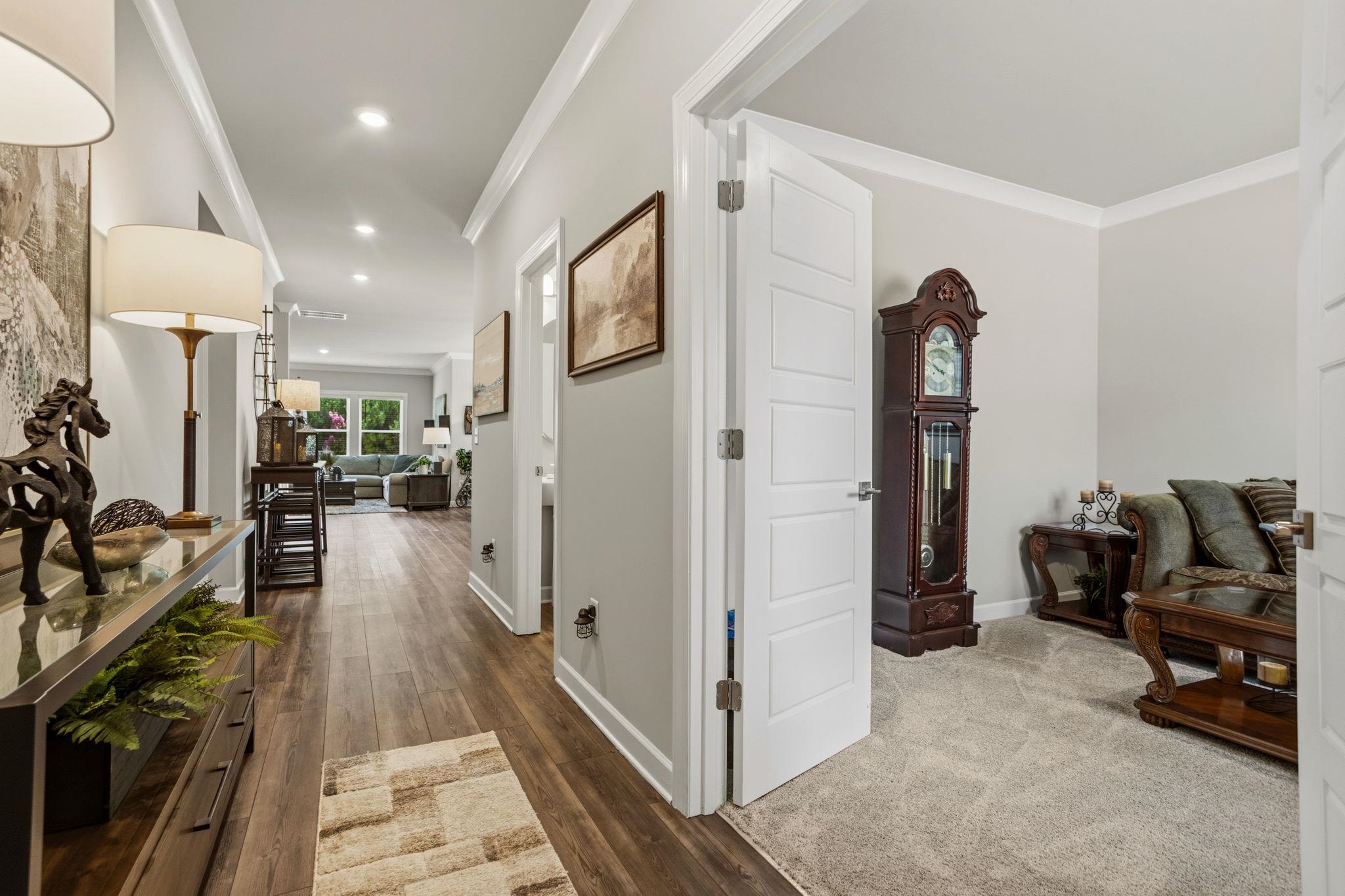 927 Whitemarsh Avenue Property Photo 3