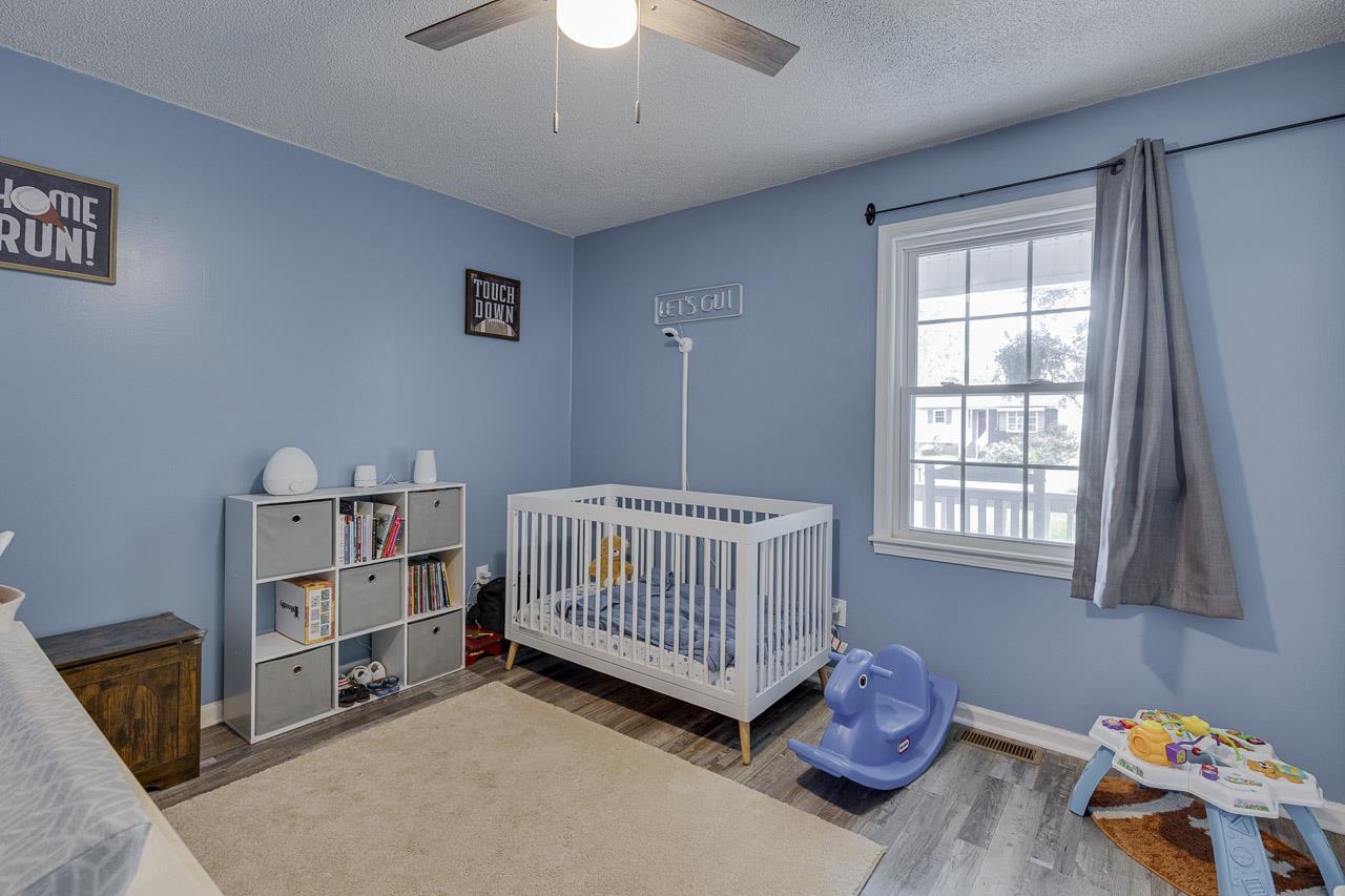 128 Keltner Circle Property Photo 17