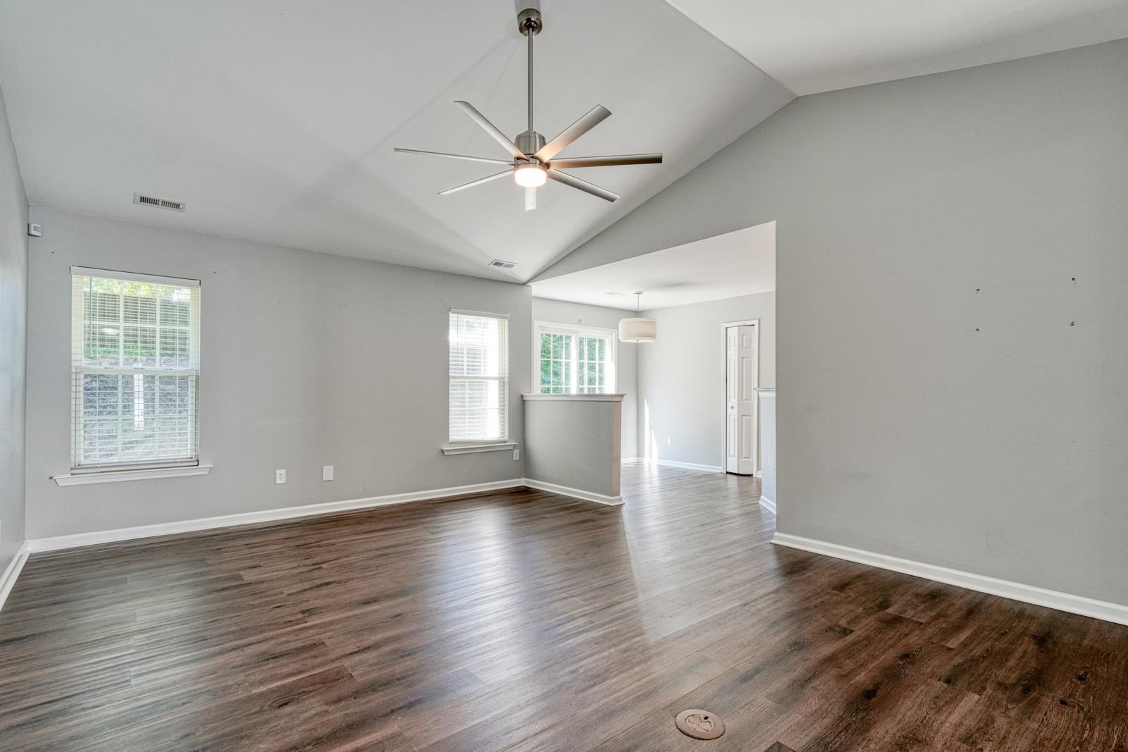 713 Bent Hollow Court Property Photo 6