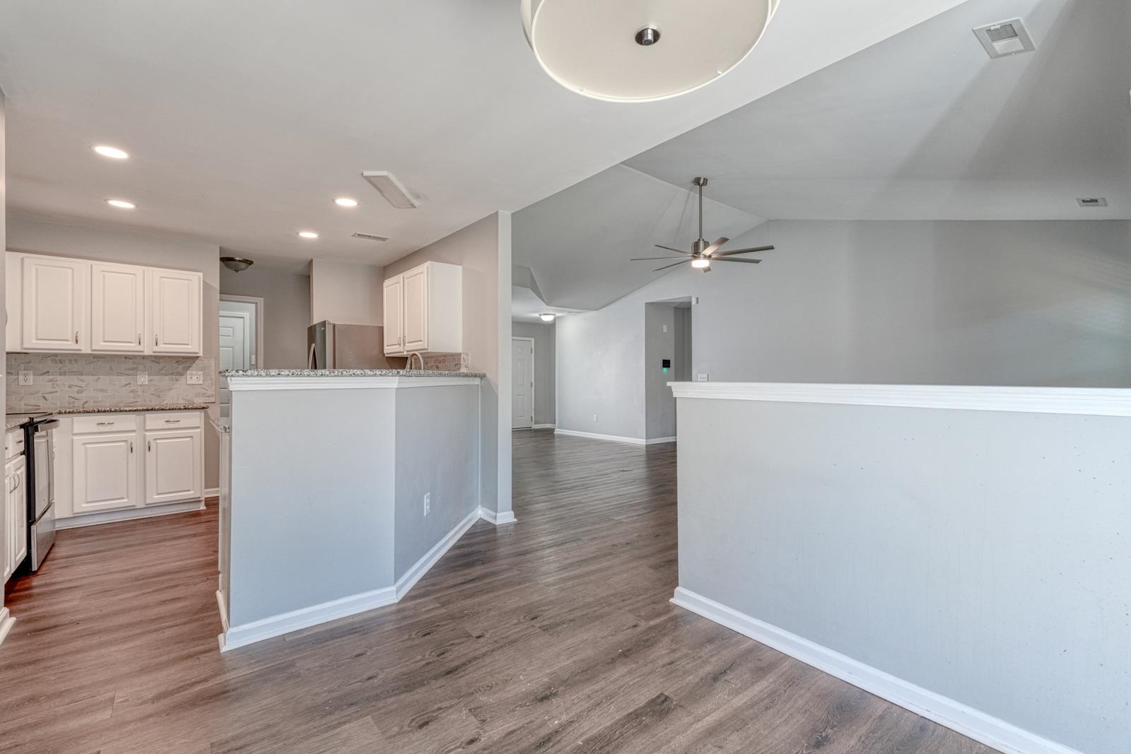 713 Bent Hollow Court Property Photo 10