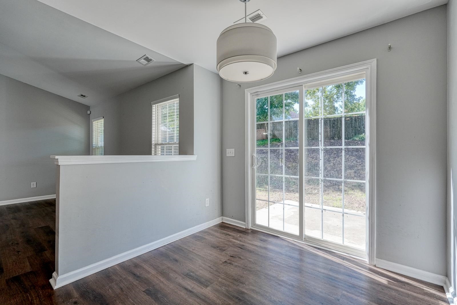 713 Bent Hollow Court Property Photo 11