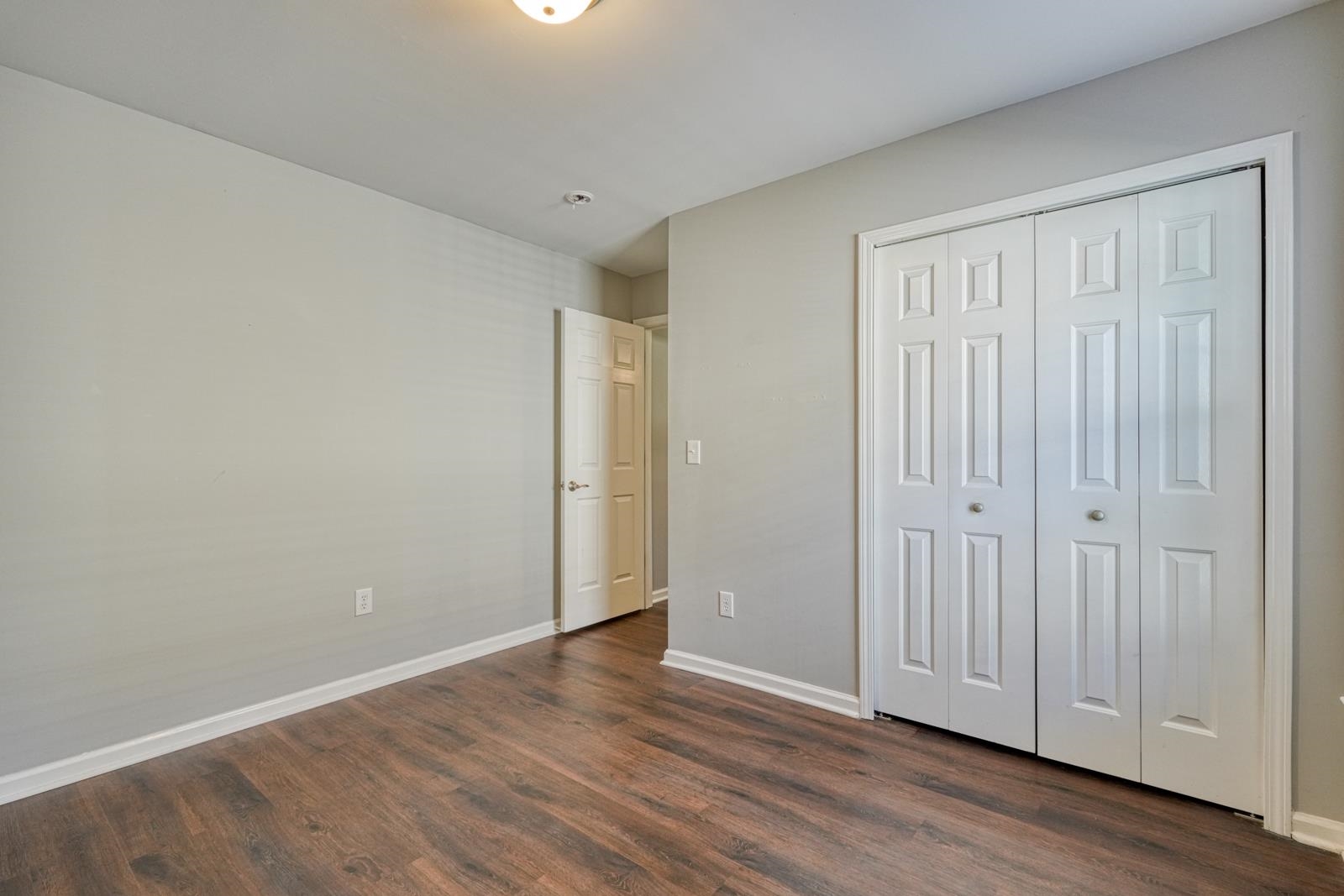 713 Bent Hollow Court Property Photo 25