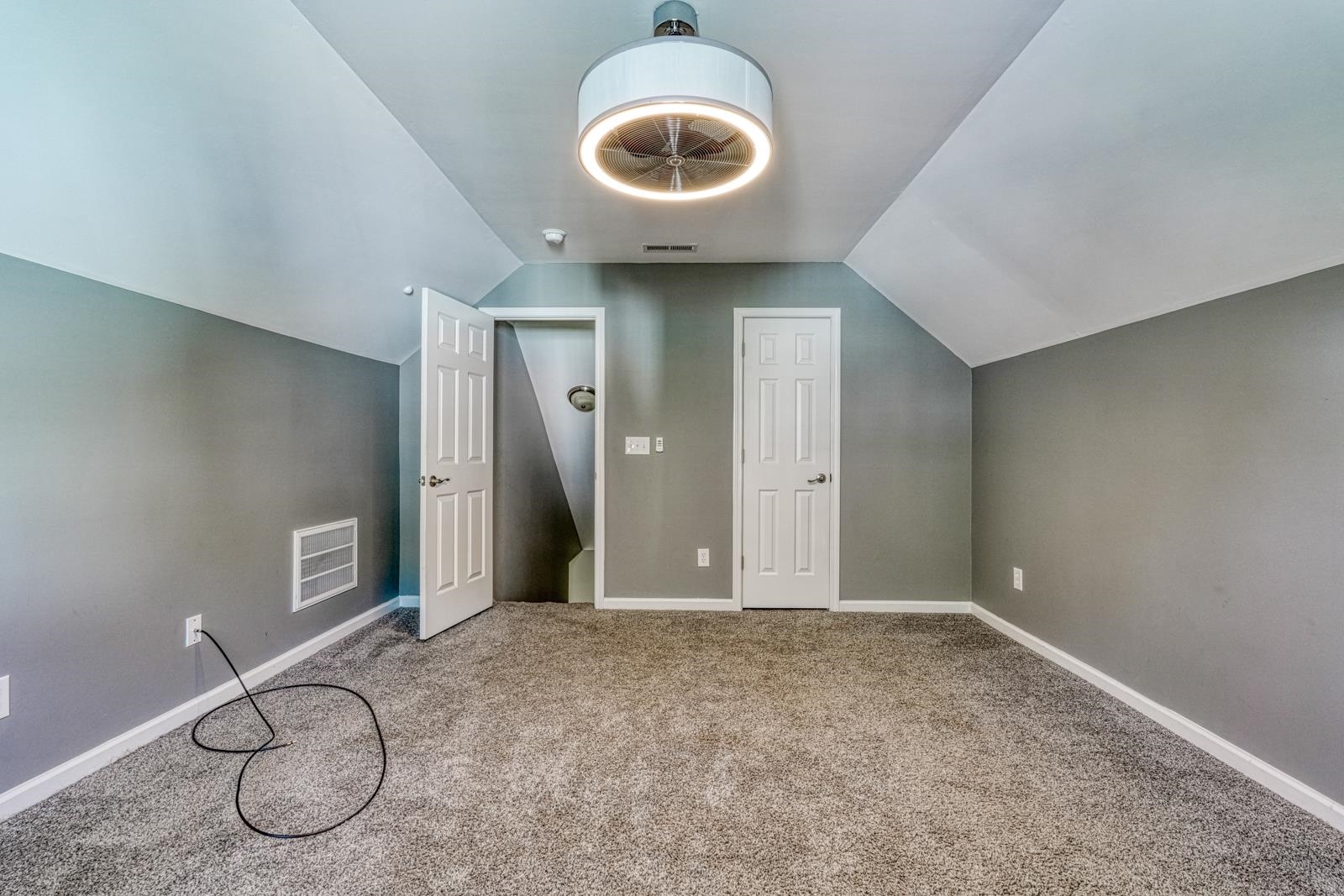 713 Bent Hollow Court Property Photo 27