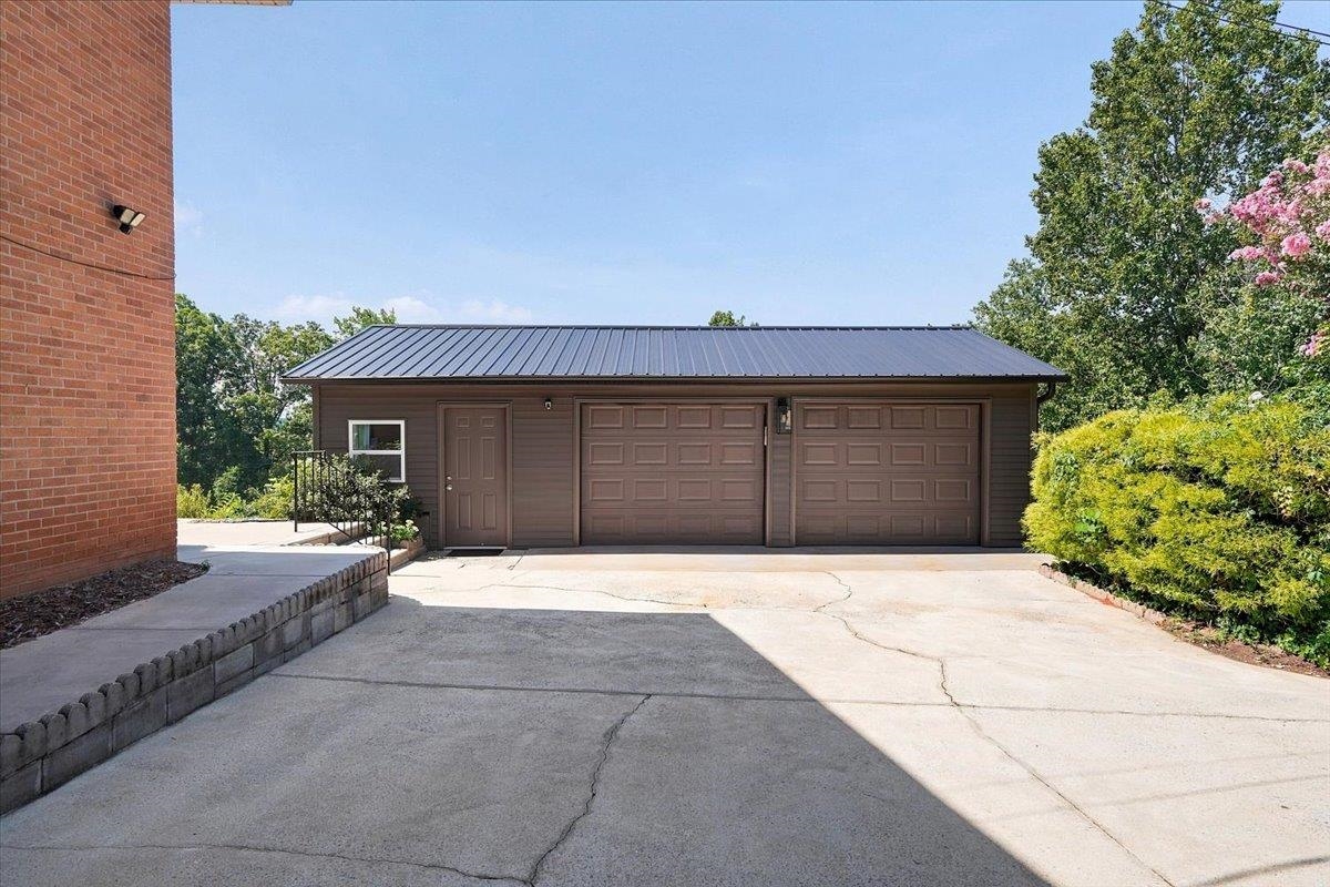 219 Fairview Drive Property Photo 29