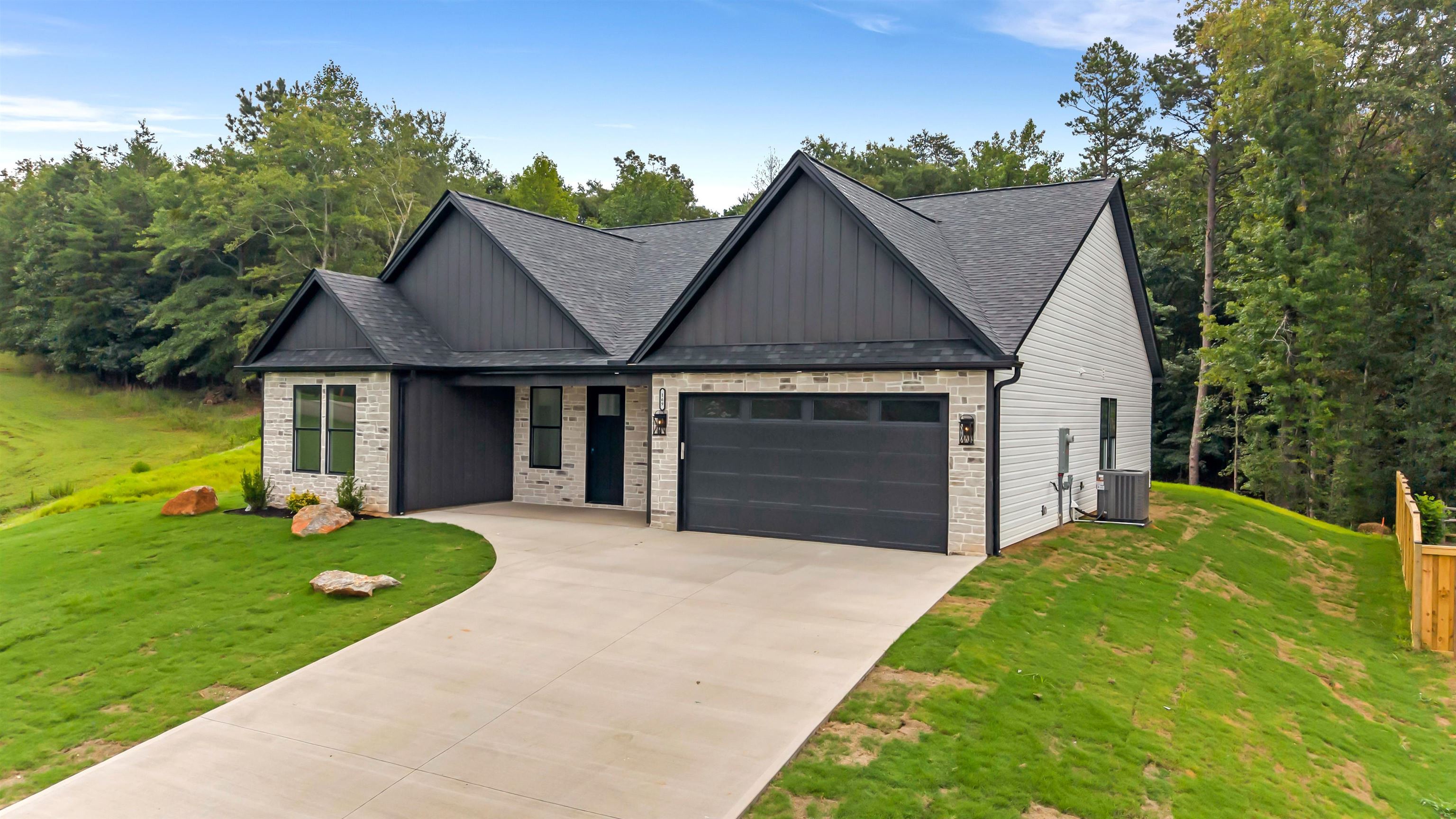 169 Lakeshore Drive Property Photo 3