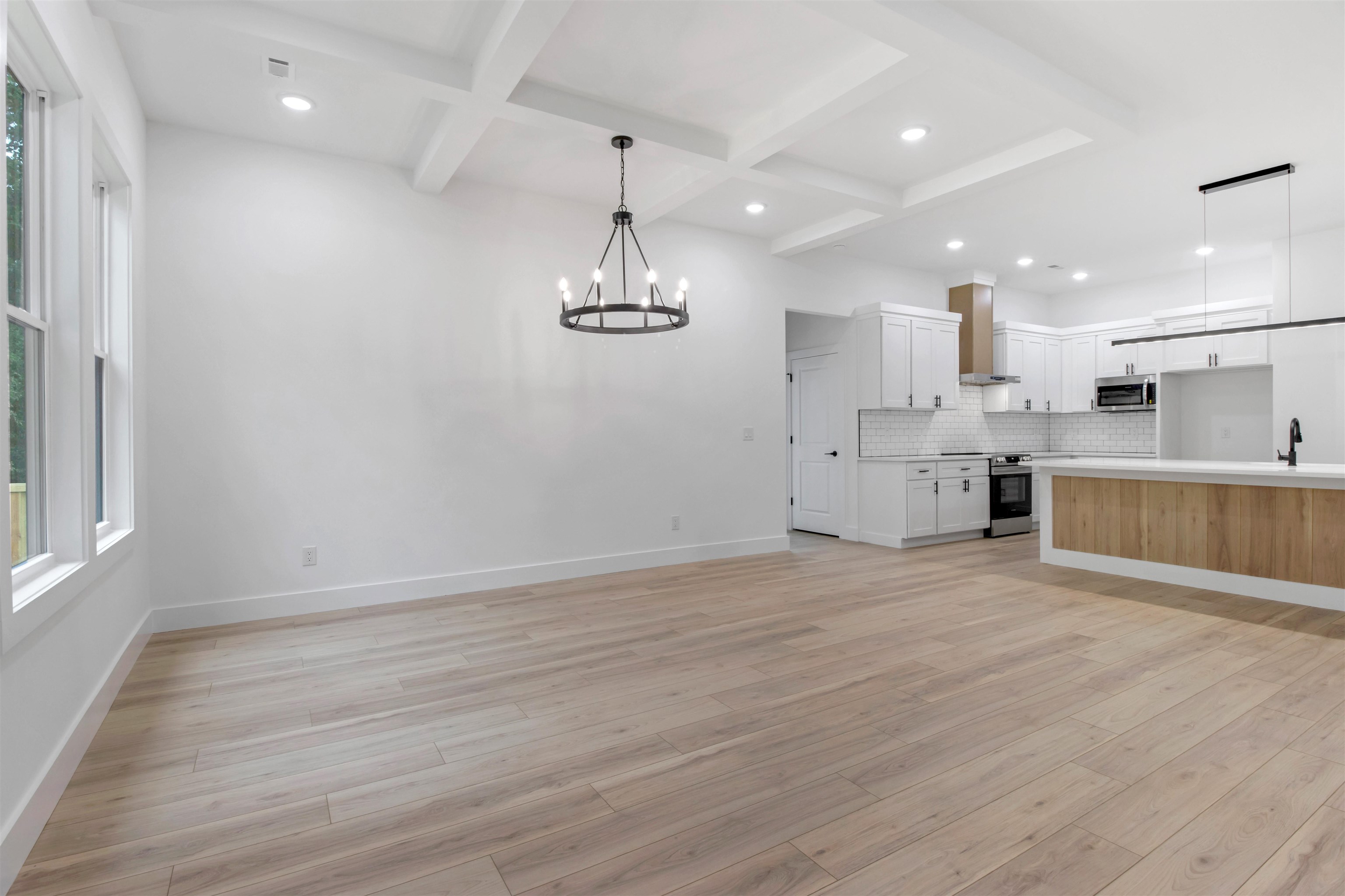 169 Lakeshore Drive Property Photo 11