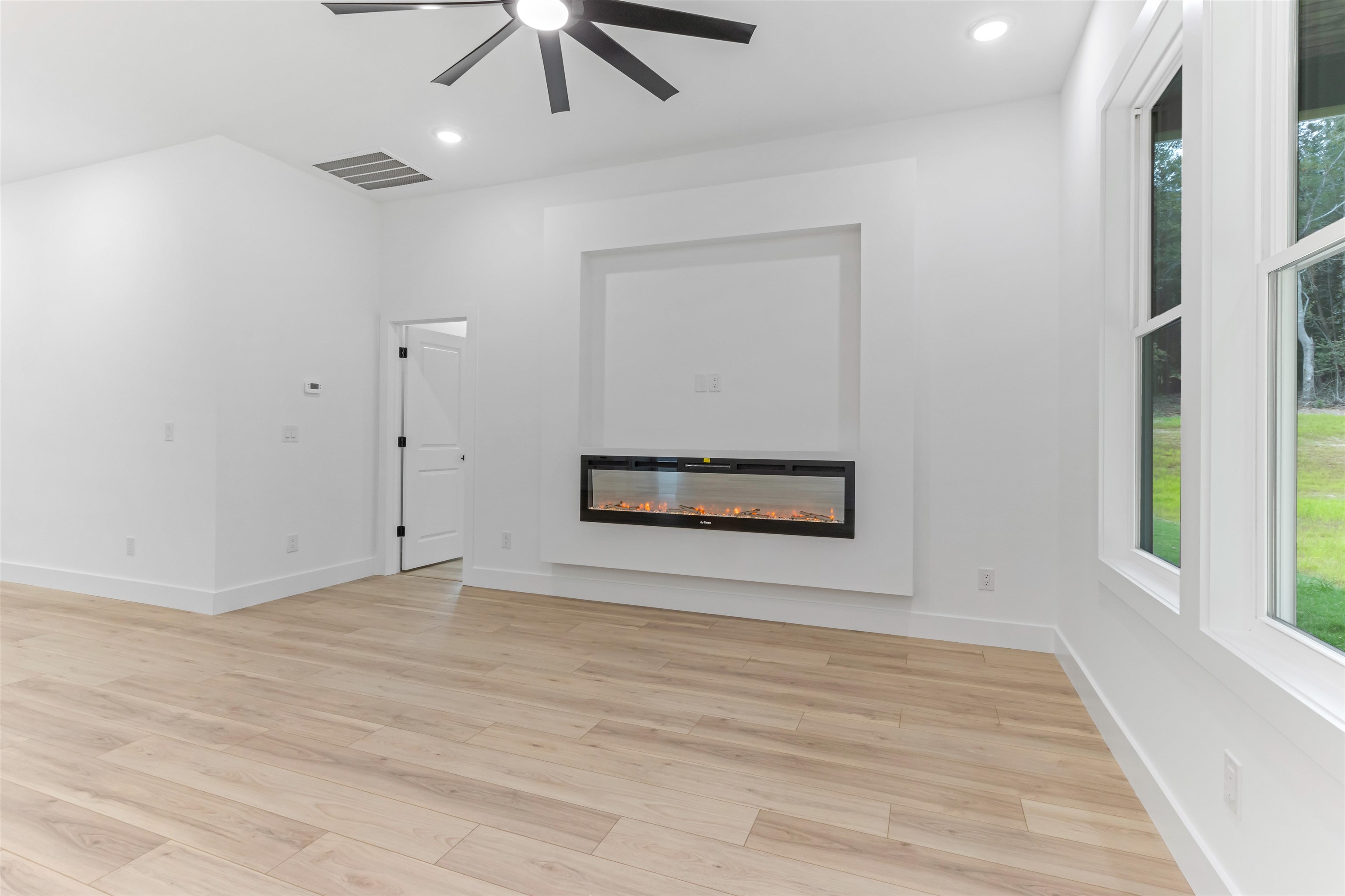 169 Lakeshore Drive Property Photo 12
