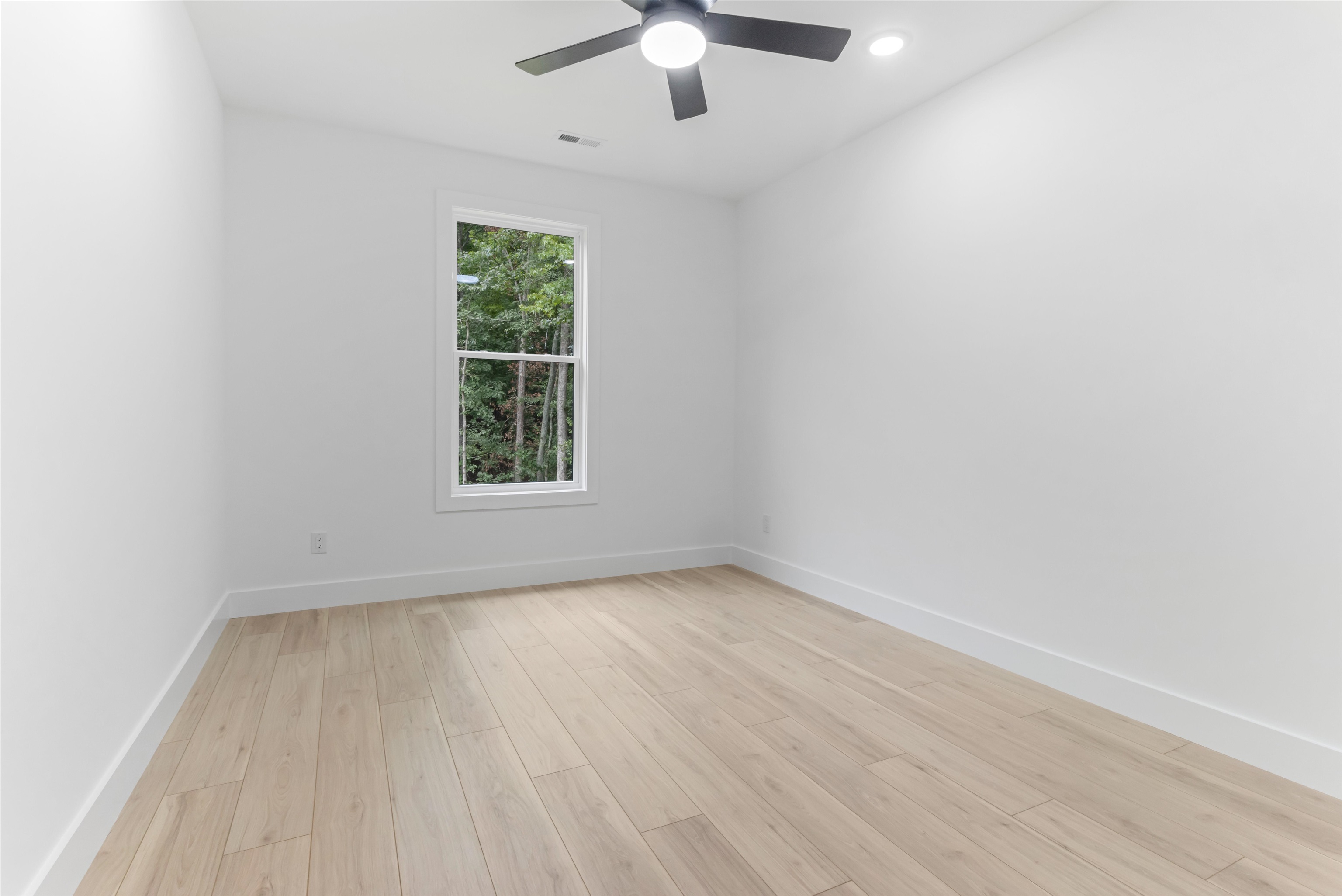 169 Lakeshore Drive Property Photo 30