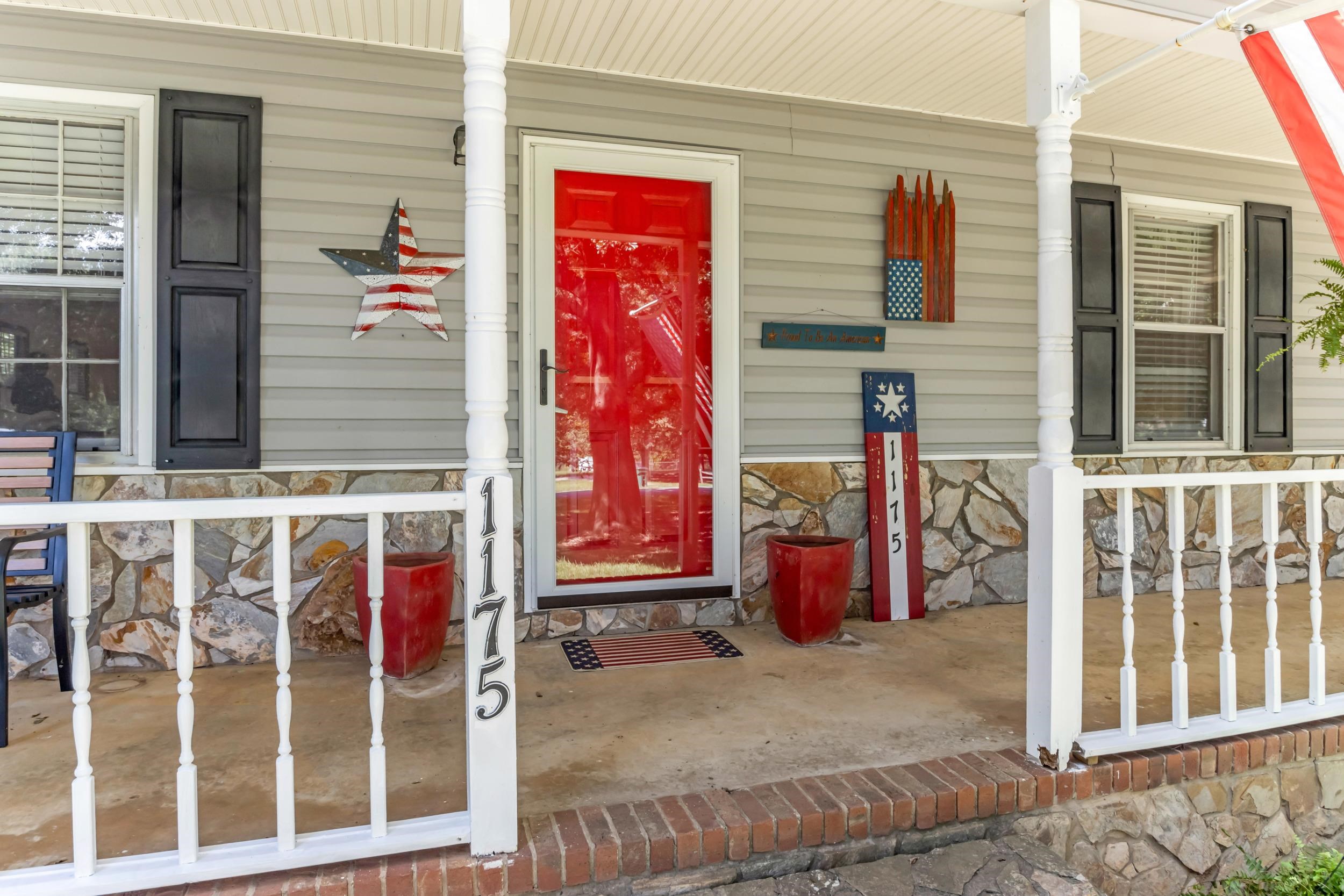 1175 Springdale Circle Property Photo 5