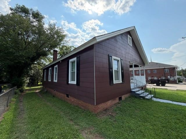 482 Kingston Property Photo 4