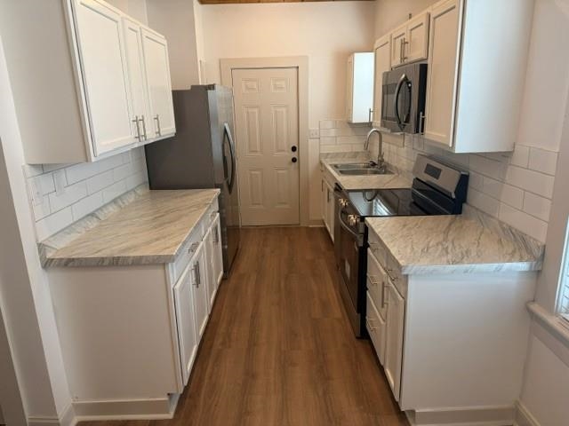 482 Kingston Property Photo 23