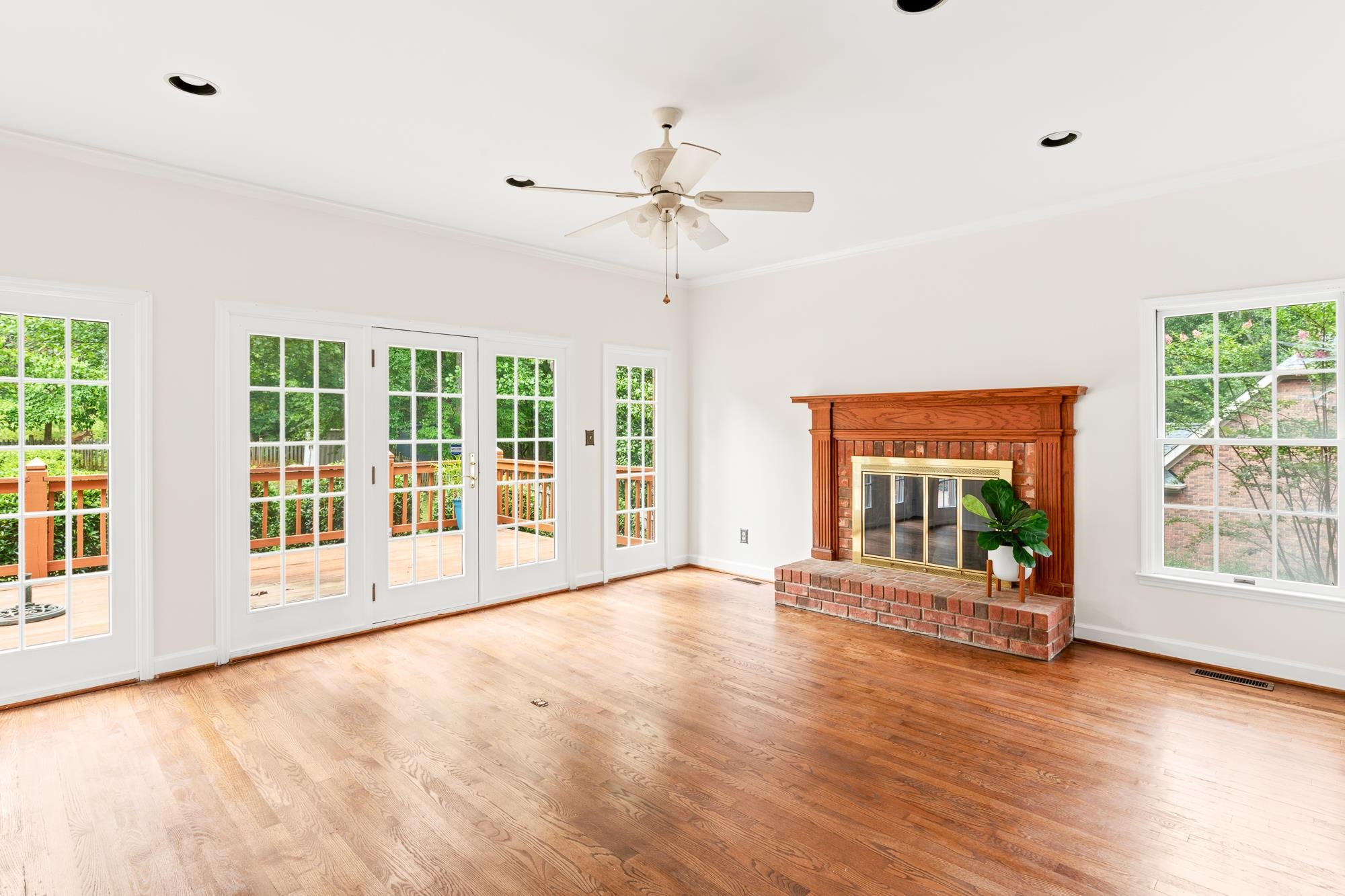 220 Hillsboro Trace Property Photo 6
