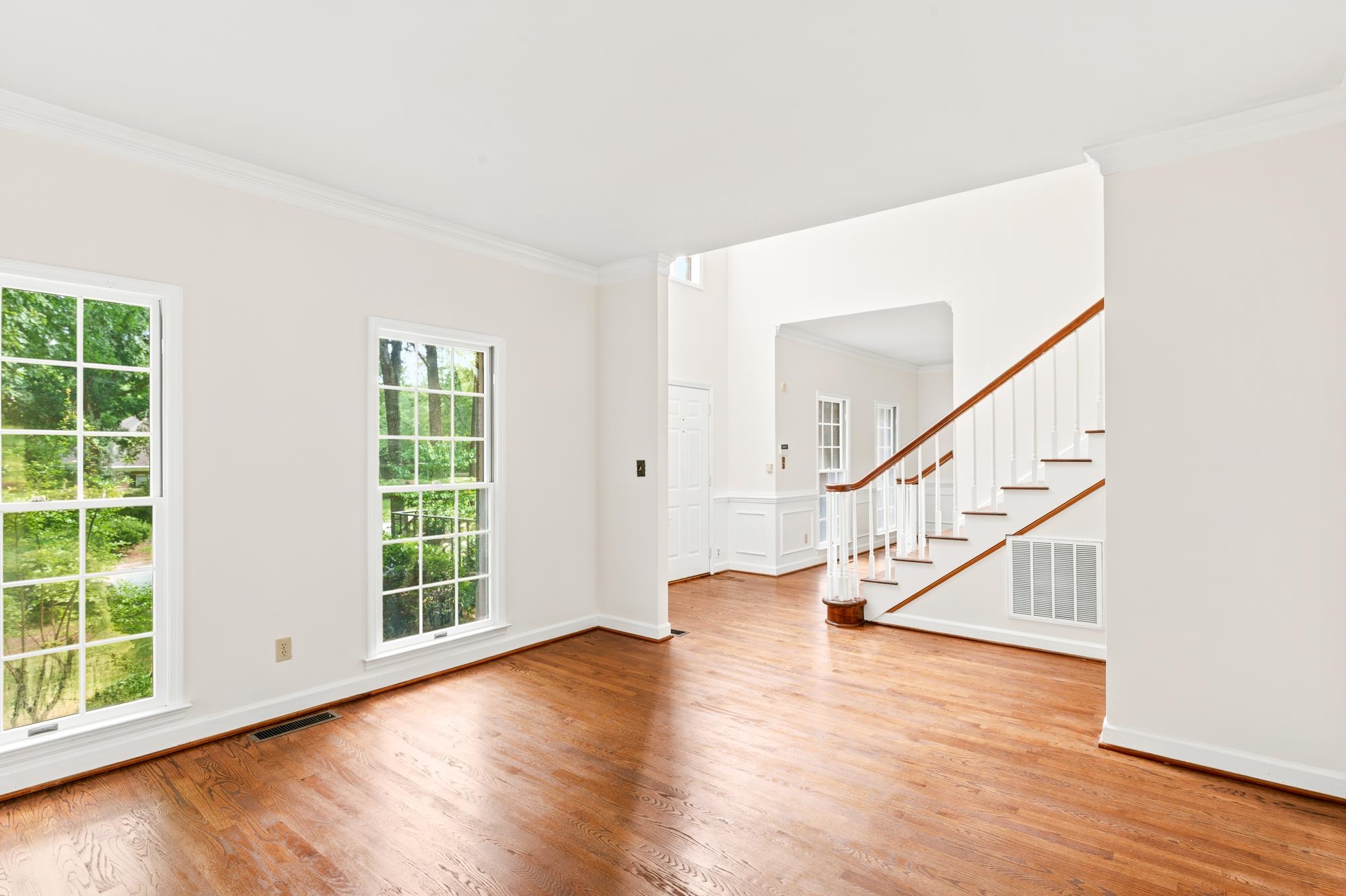 220 Hillsboro Trace Property Photo 8