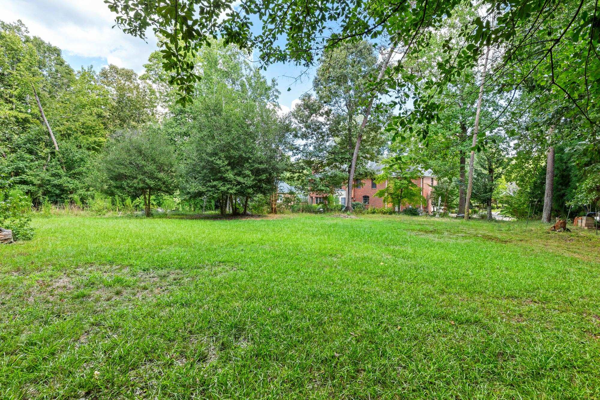 220 Hillsboro Trace Property Photo 30