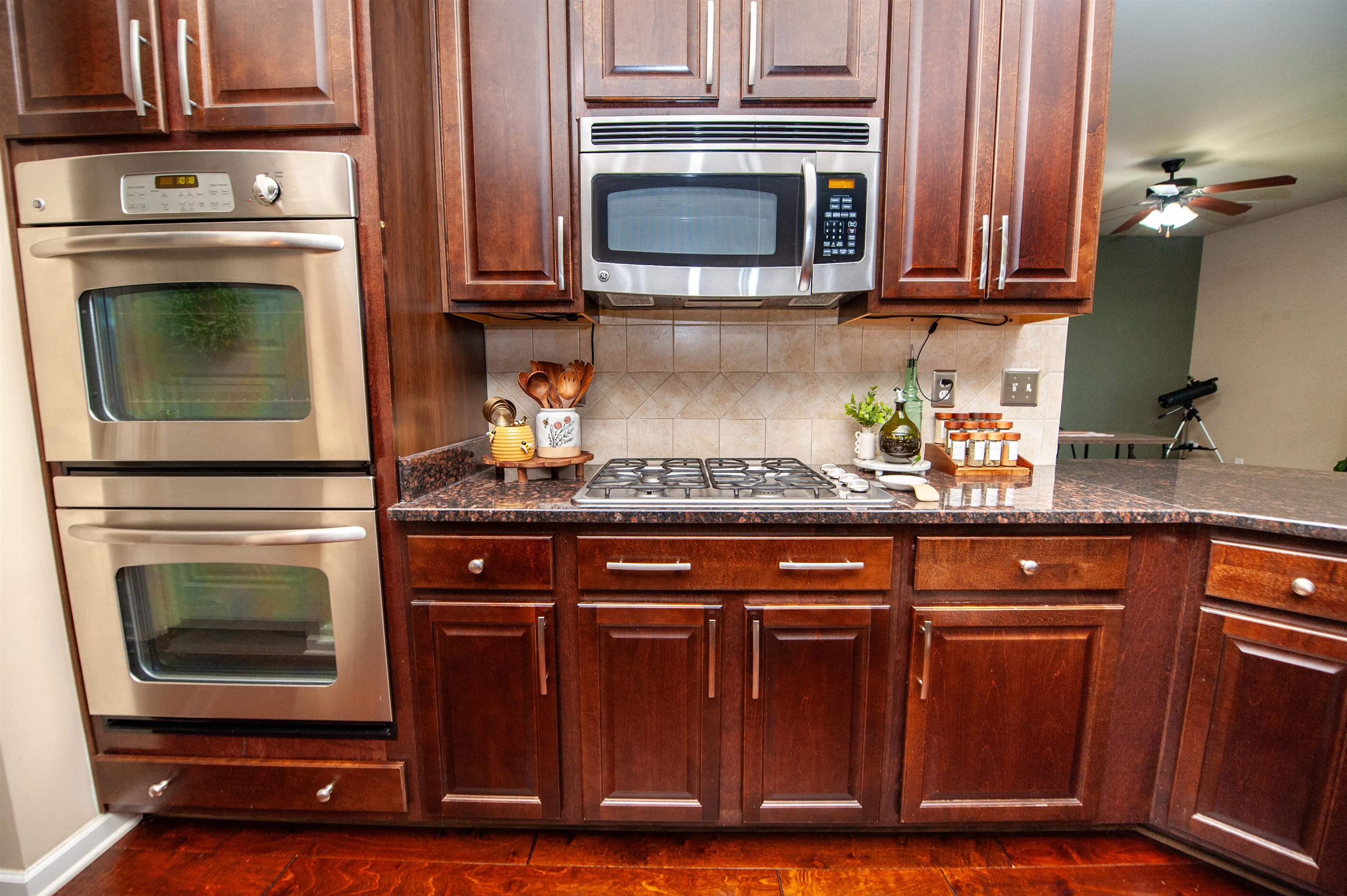 30 Lazy Willow Drive Property Photo 12
