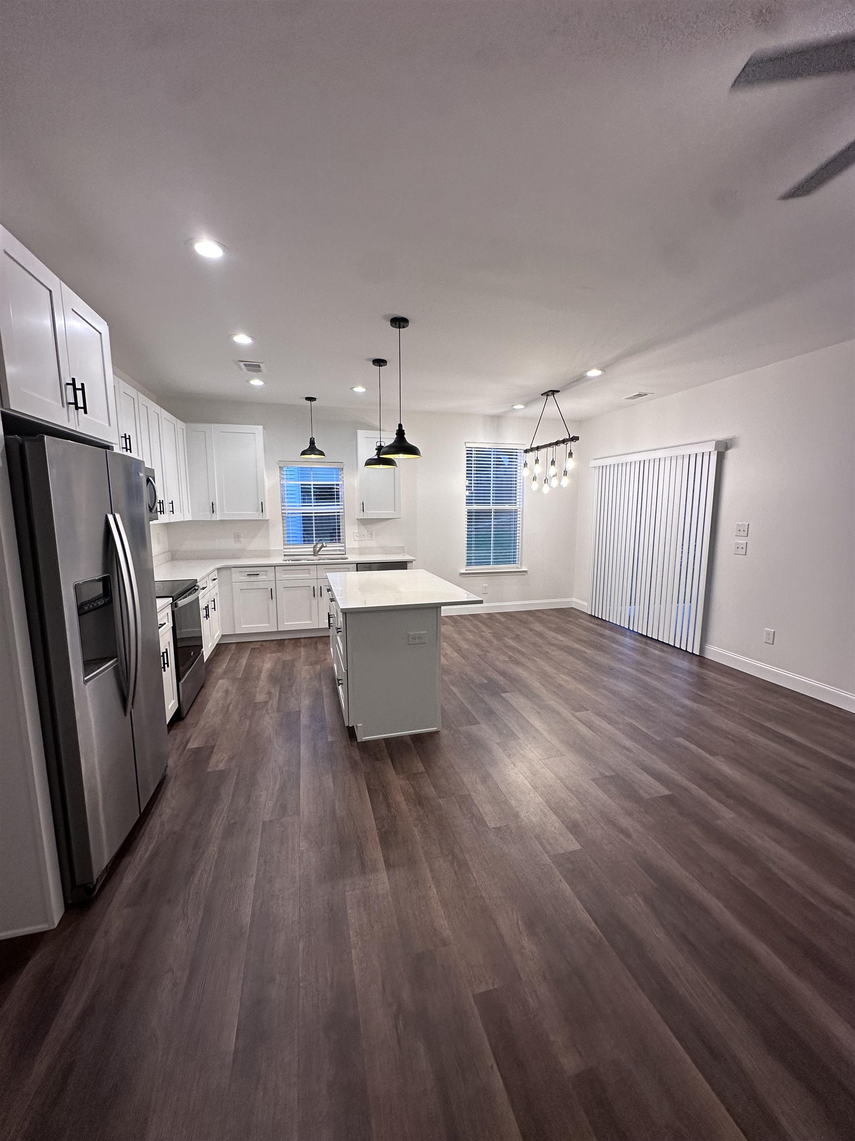 734 S Bomar Property Photo 10