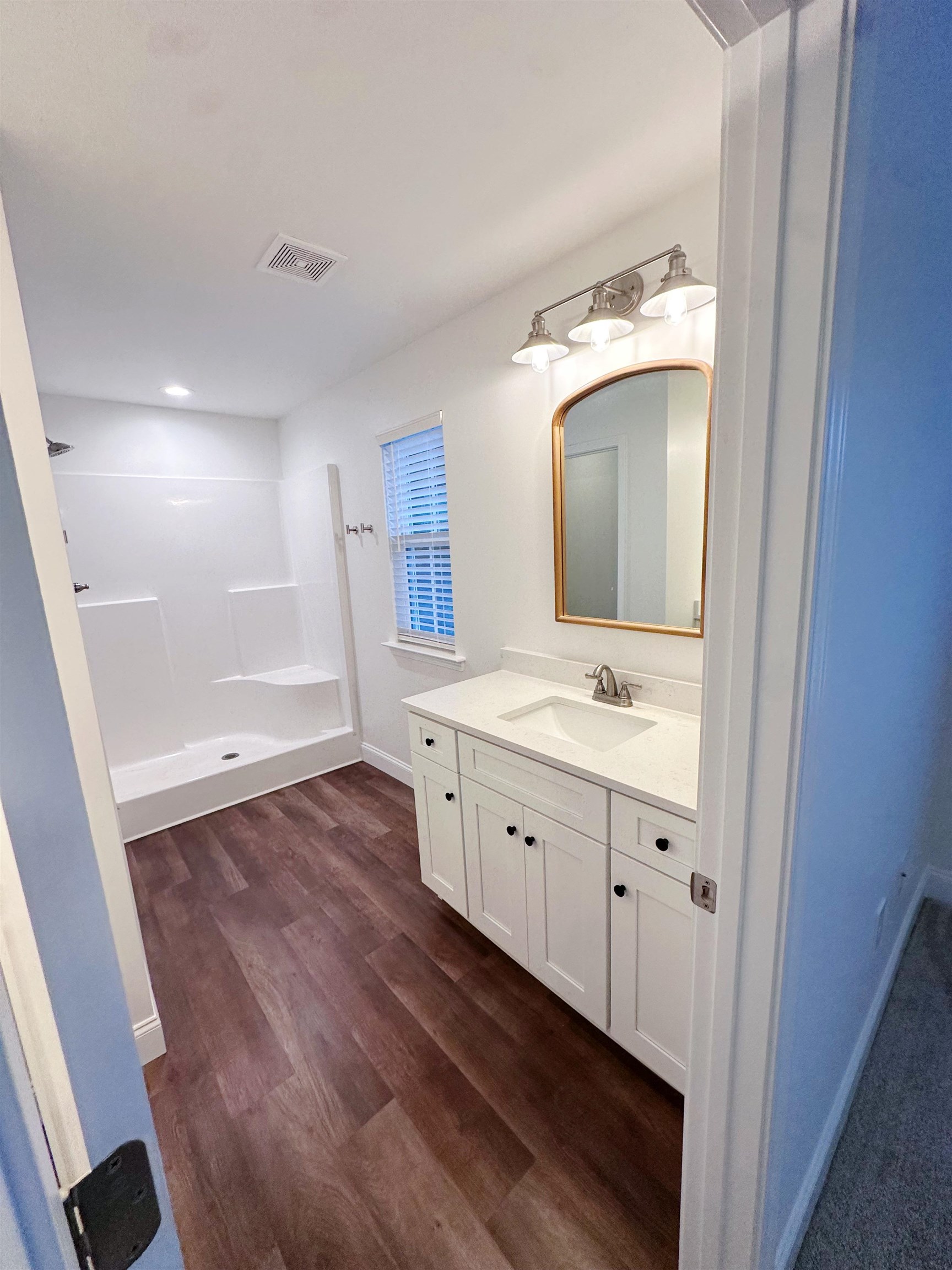 734 S Bomar Property Photo 19
