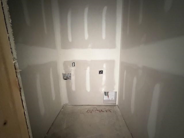 12192 Lansbury Drive Property Photo 6