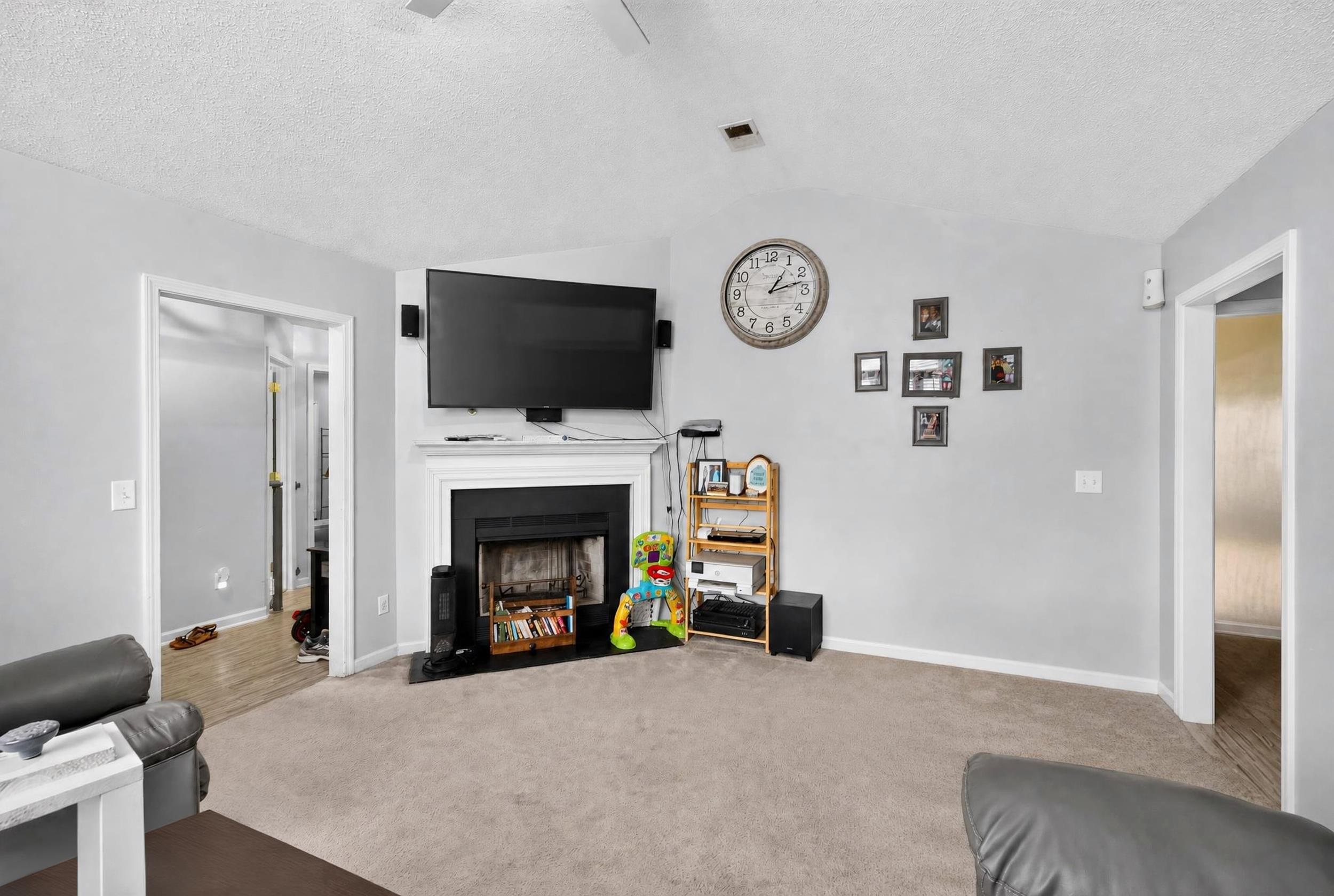 920 Rip Rap Drive Property Photo 4