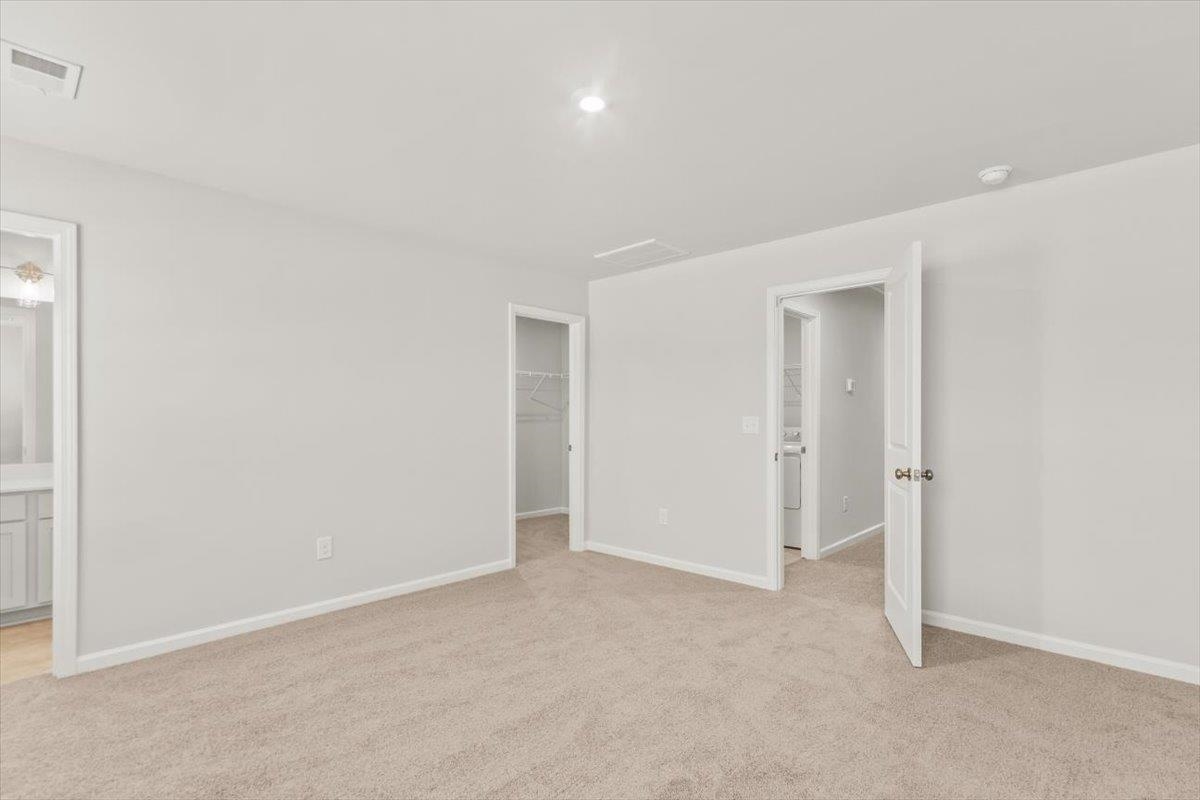 319 Abingdon Way Property Photo 13