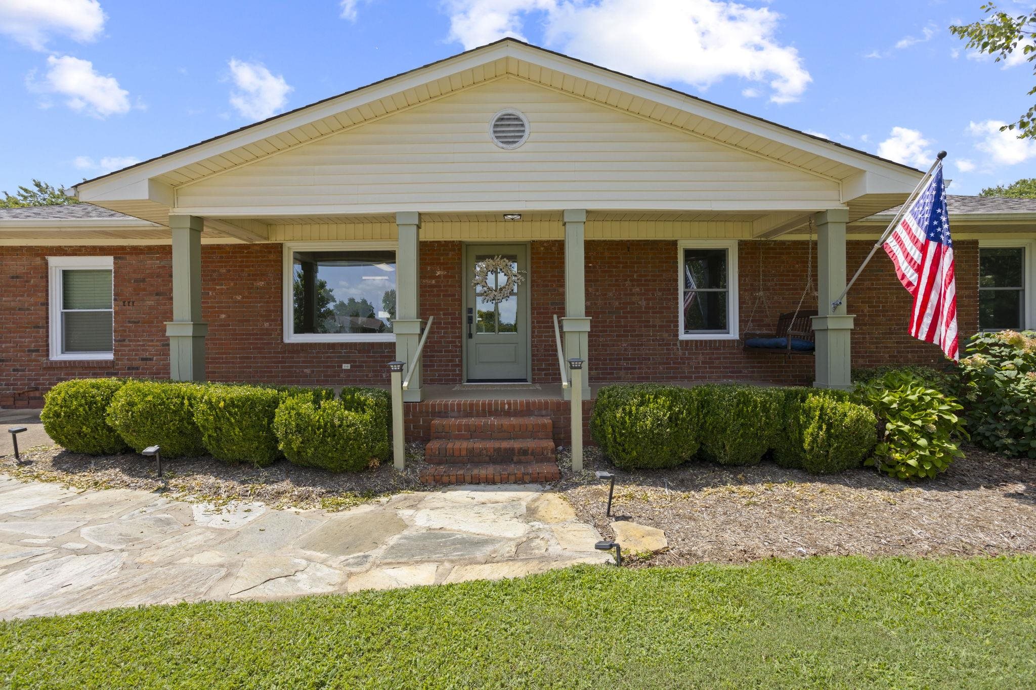 137 Northview Street Property Photo 4