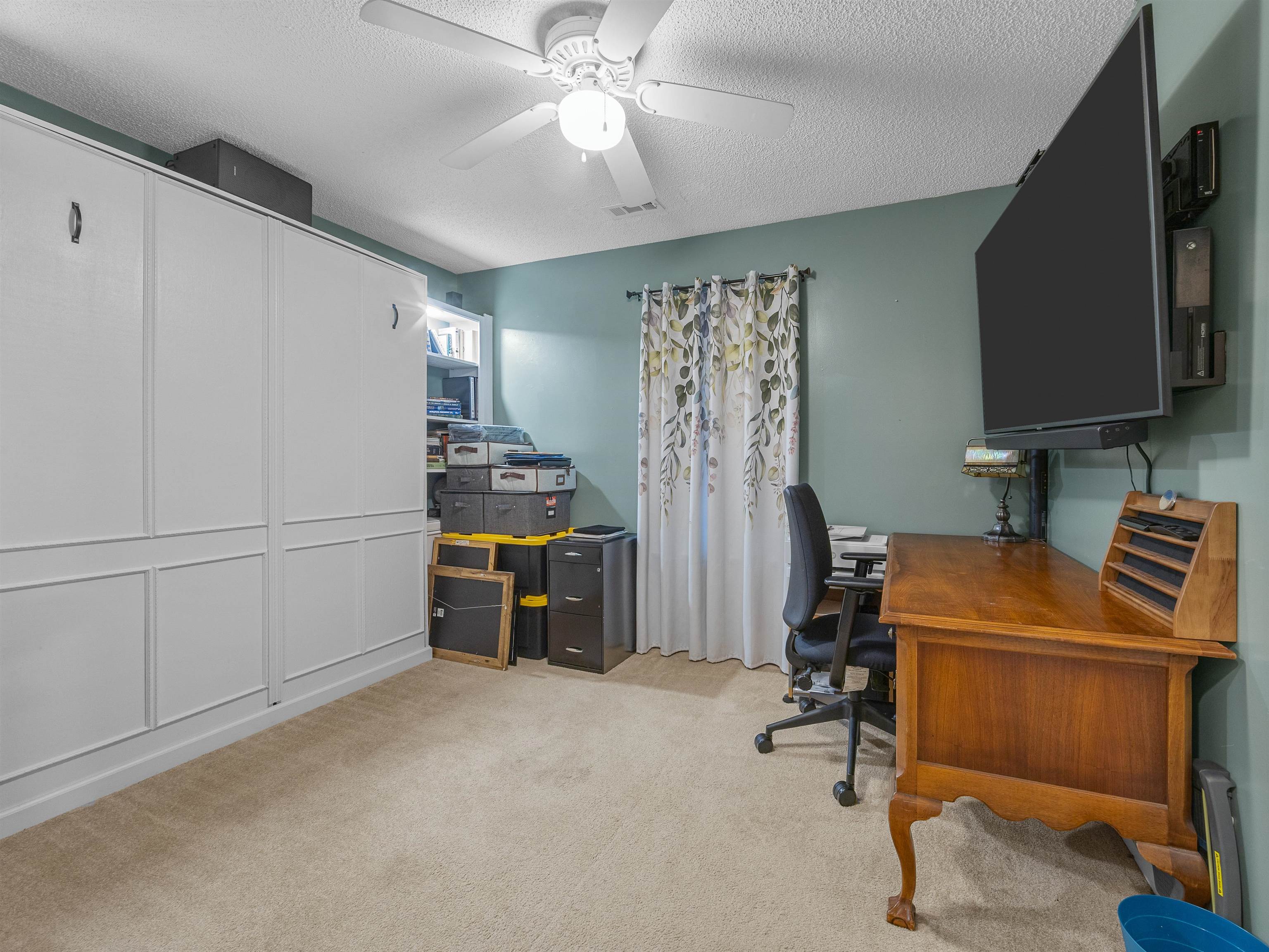 175 Poplar Creek Drive Property Photo 18