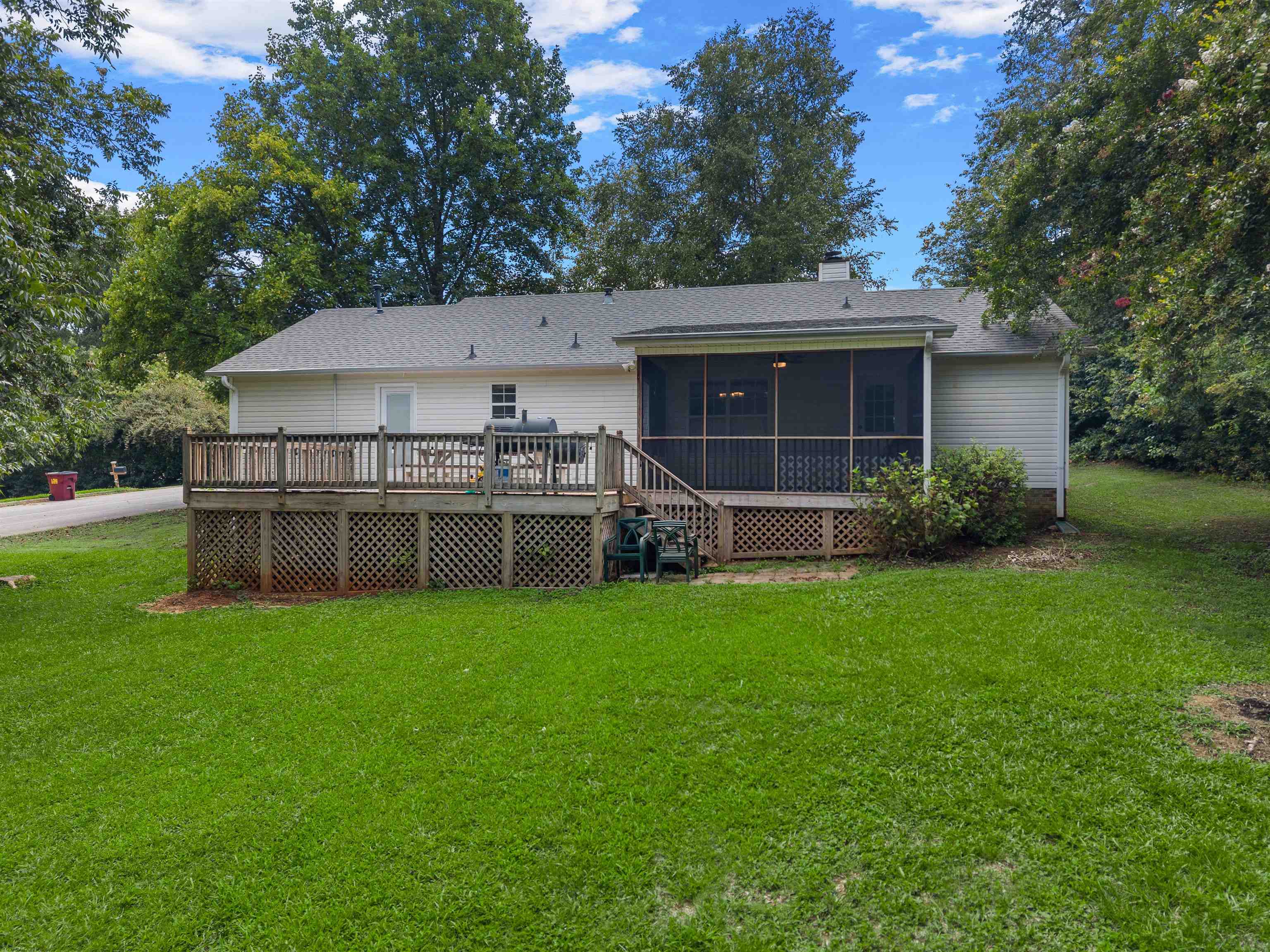 175 Poplar Creek Drive Property Photo 33
