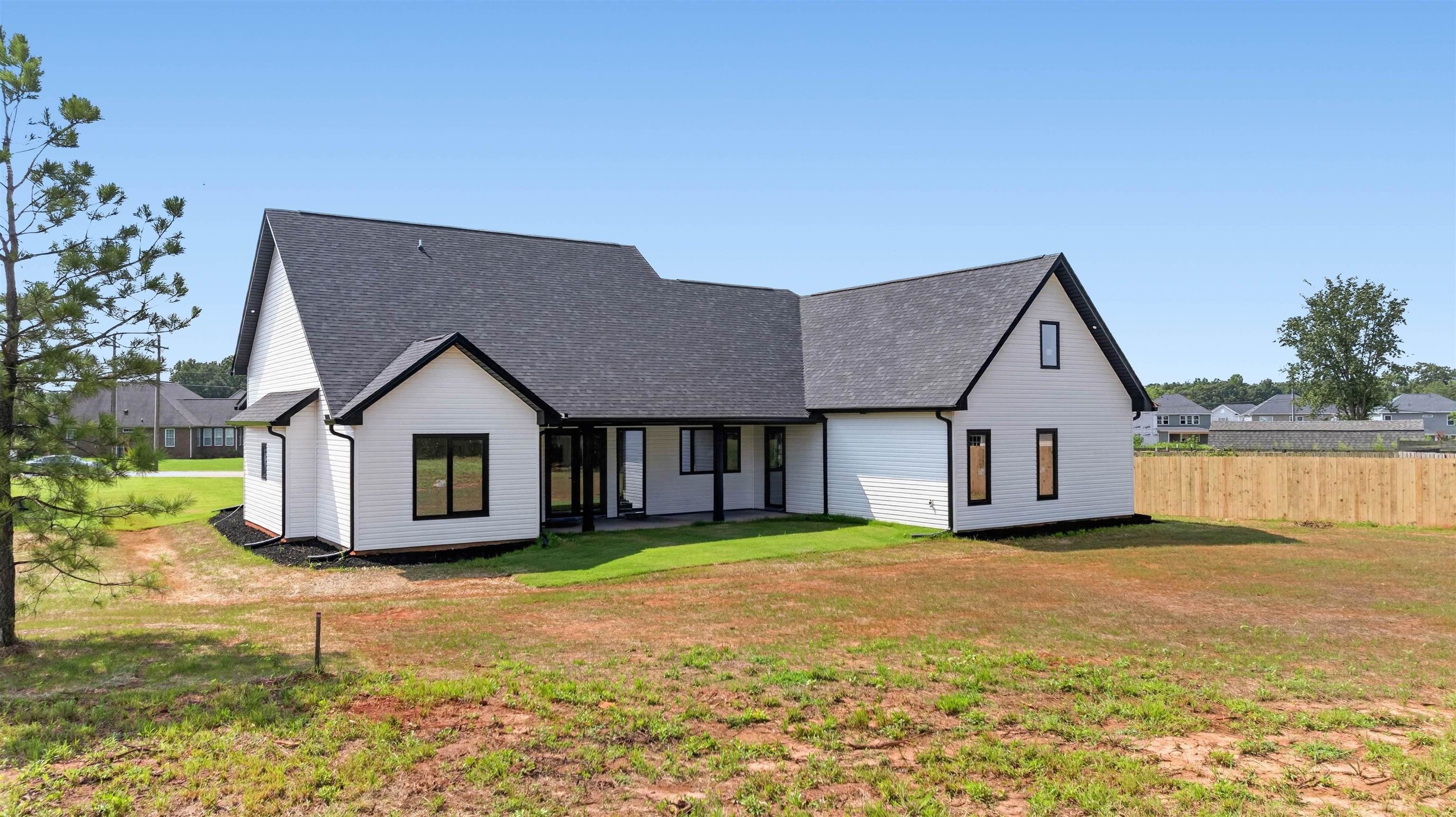 1088 John Dodd Road Property Photo 6