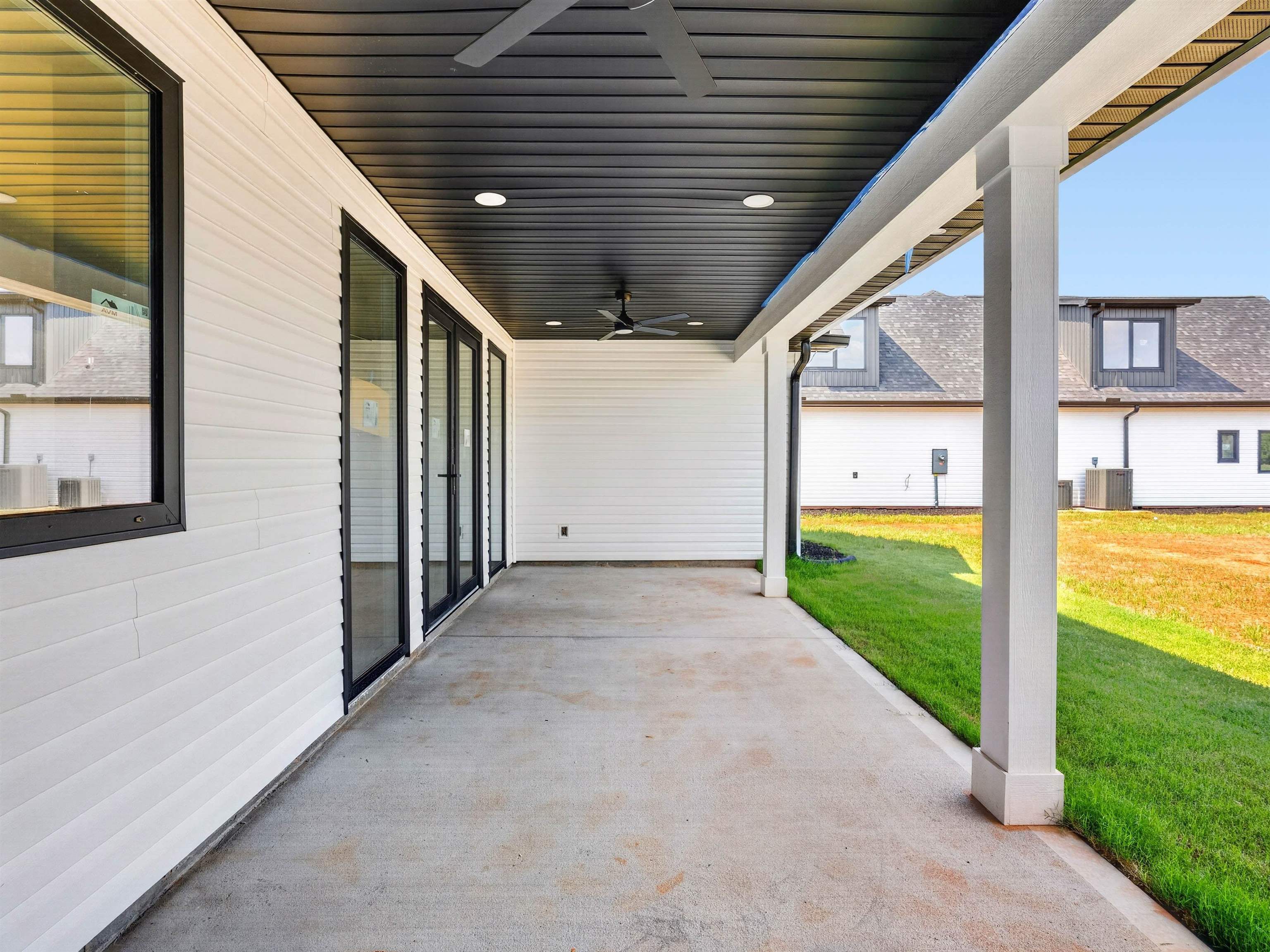 1076 John Dodd Road Property Photo 14