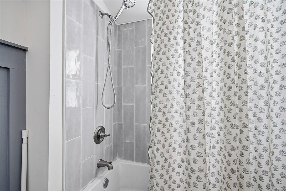 102 Edgewood Avenue Property Photo 16