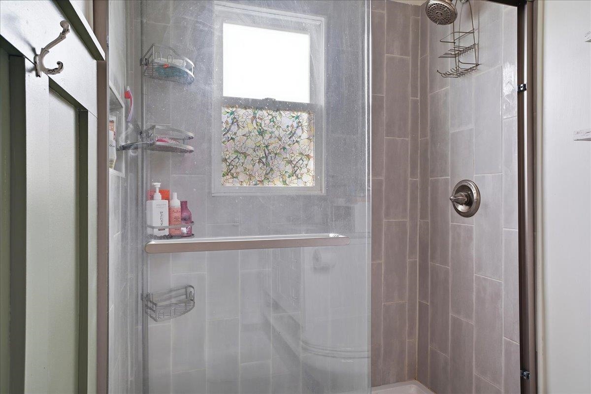 102 Edgewood Avenue Property Photo 27