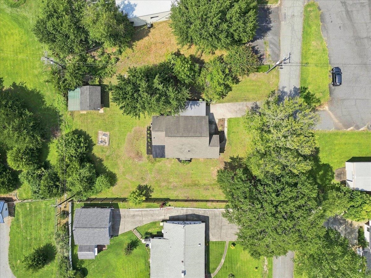 102 Edgewood Avenue Property Photo 29