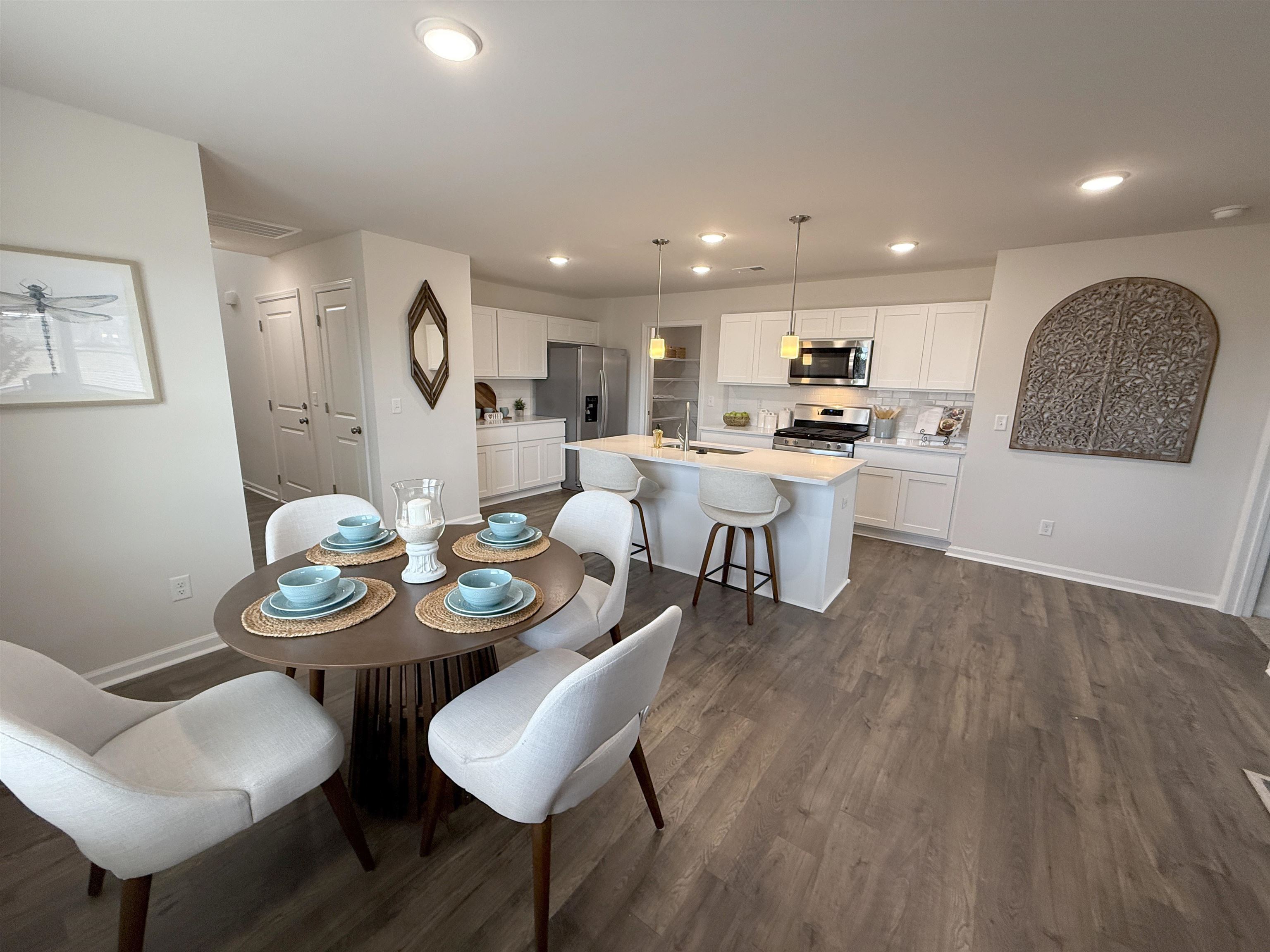 1154 Ogeechee Court Property Photo 4