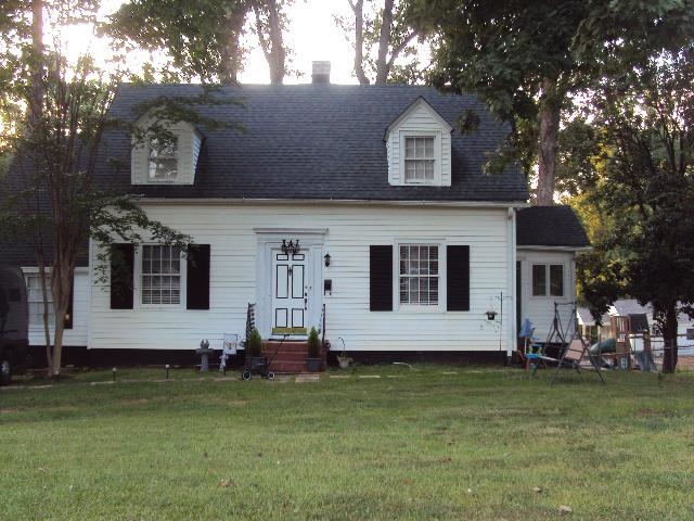 382 Forest Ave Avenue Property Photo 1
