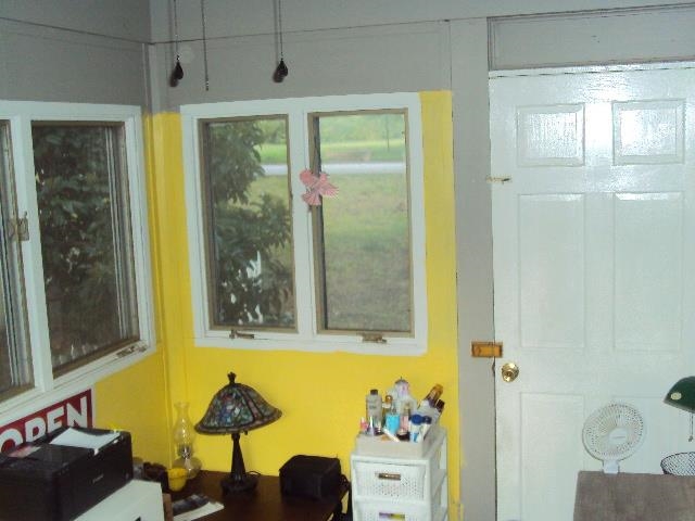 382 Forest Ave Avenue Property Photo 4