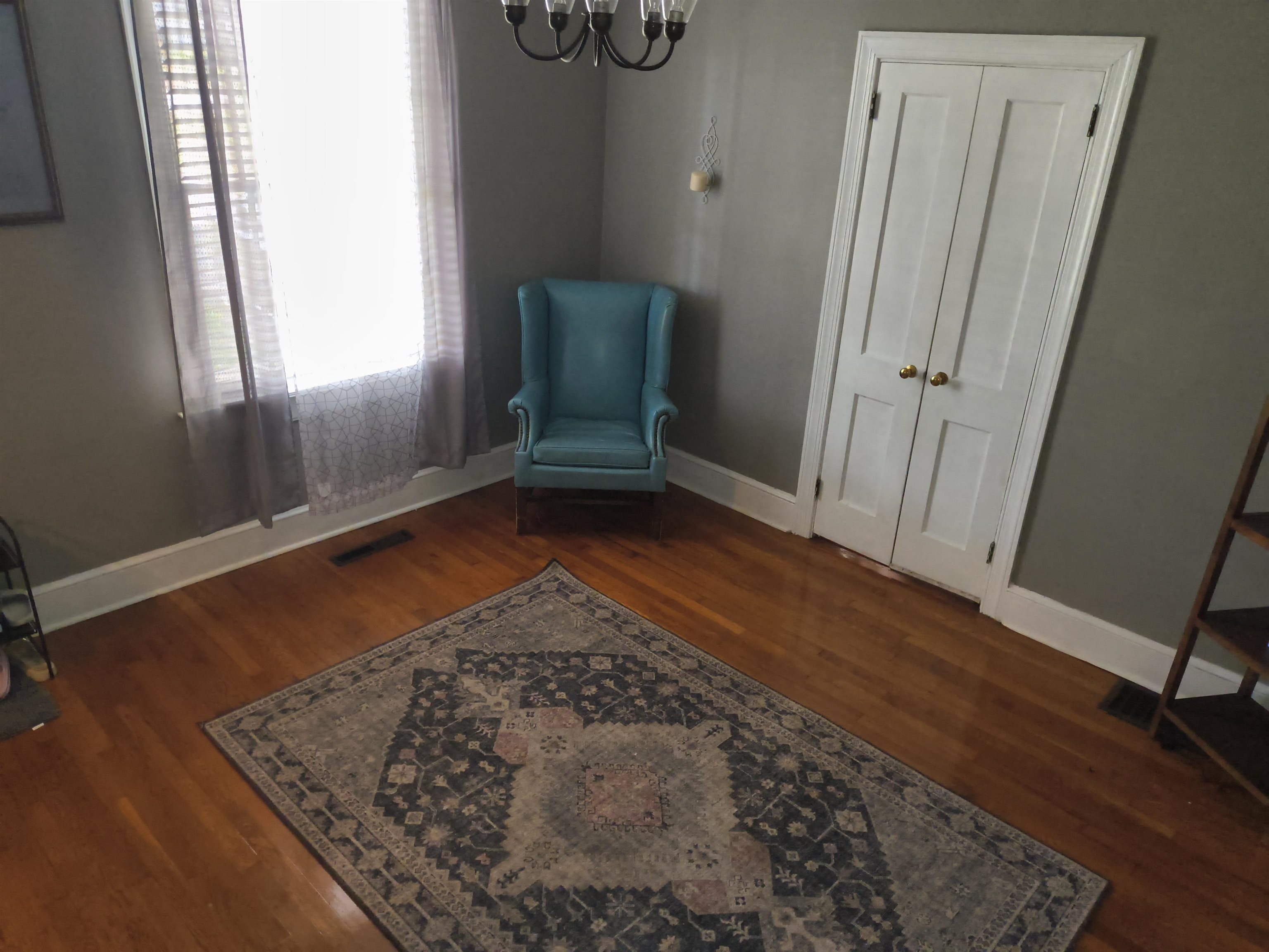 382 Forest Ave Avenue Property Photo 18