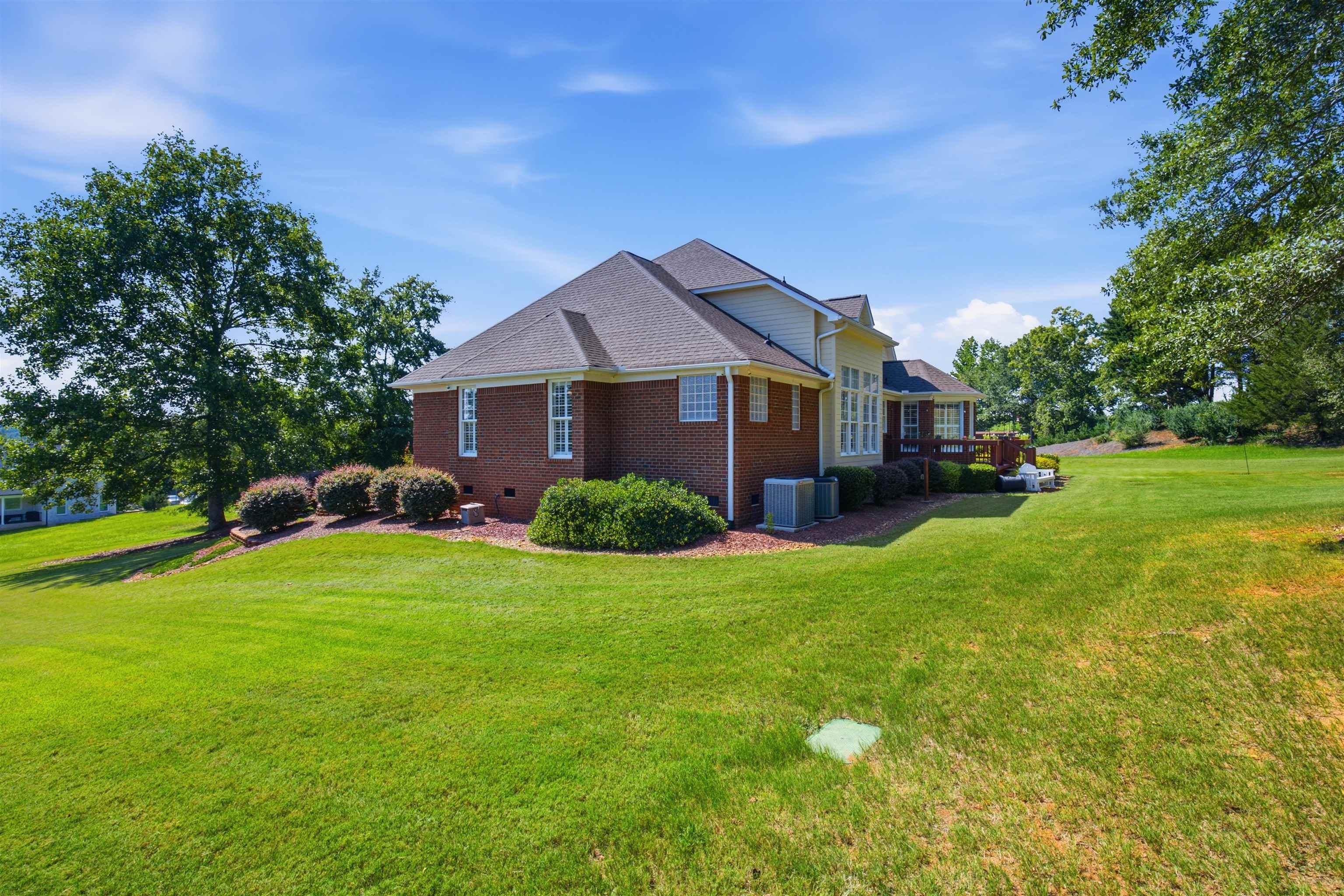 424 Harbour View Drive Property Photo 6