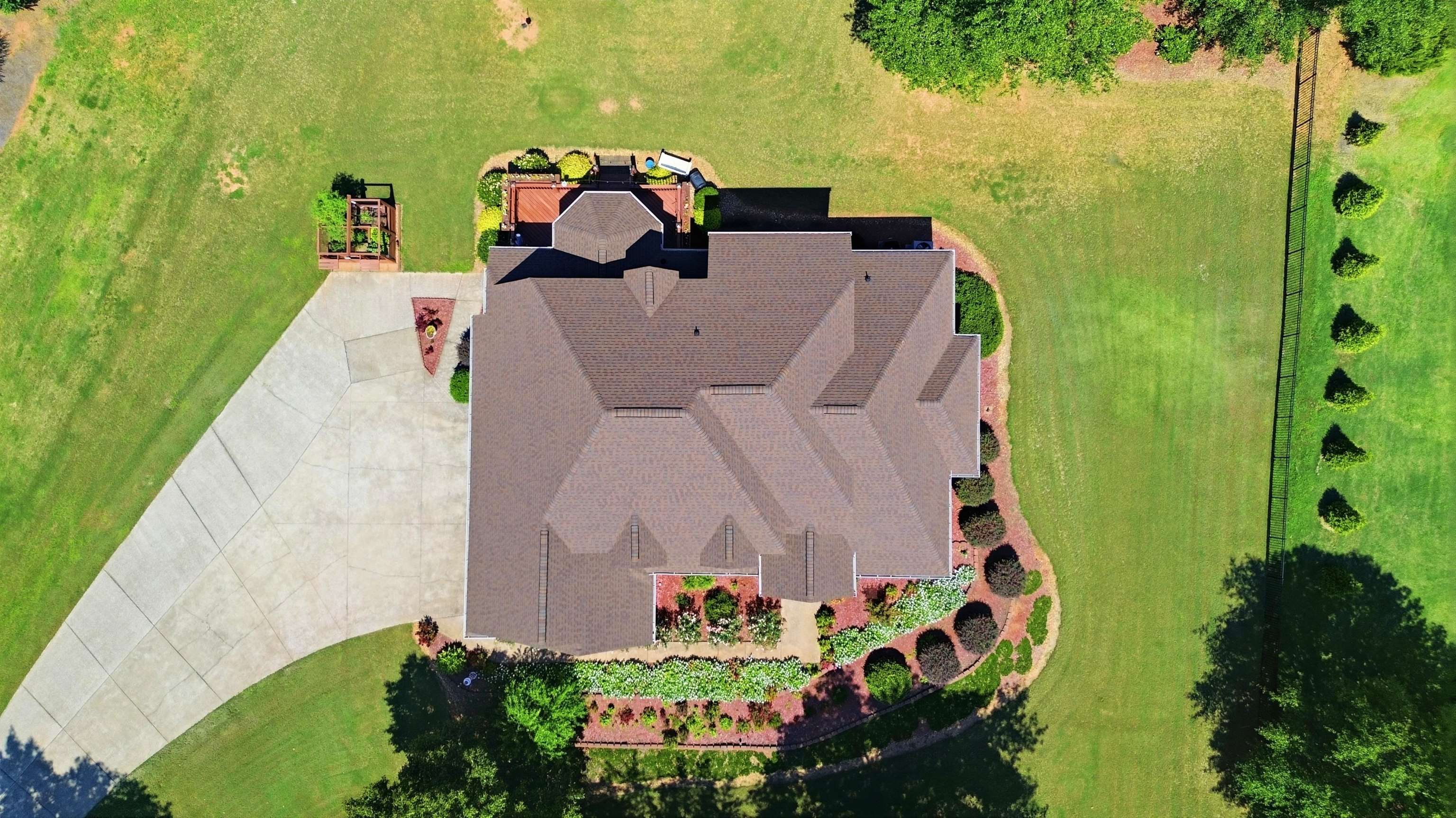 424 Harbour View Drive Property Photo 8