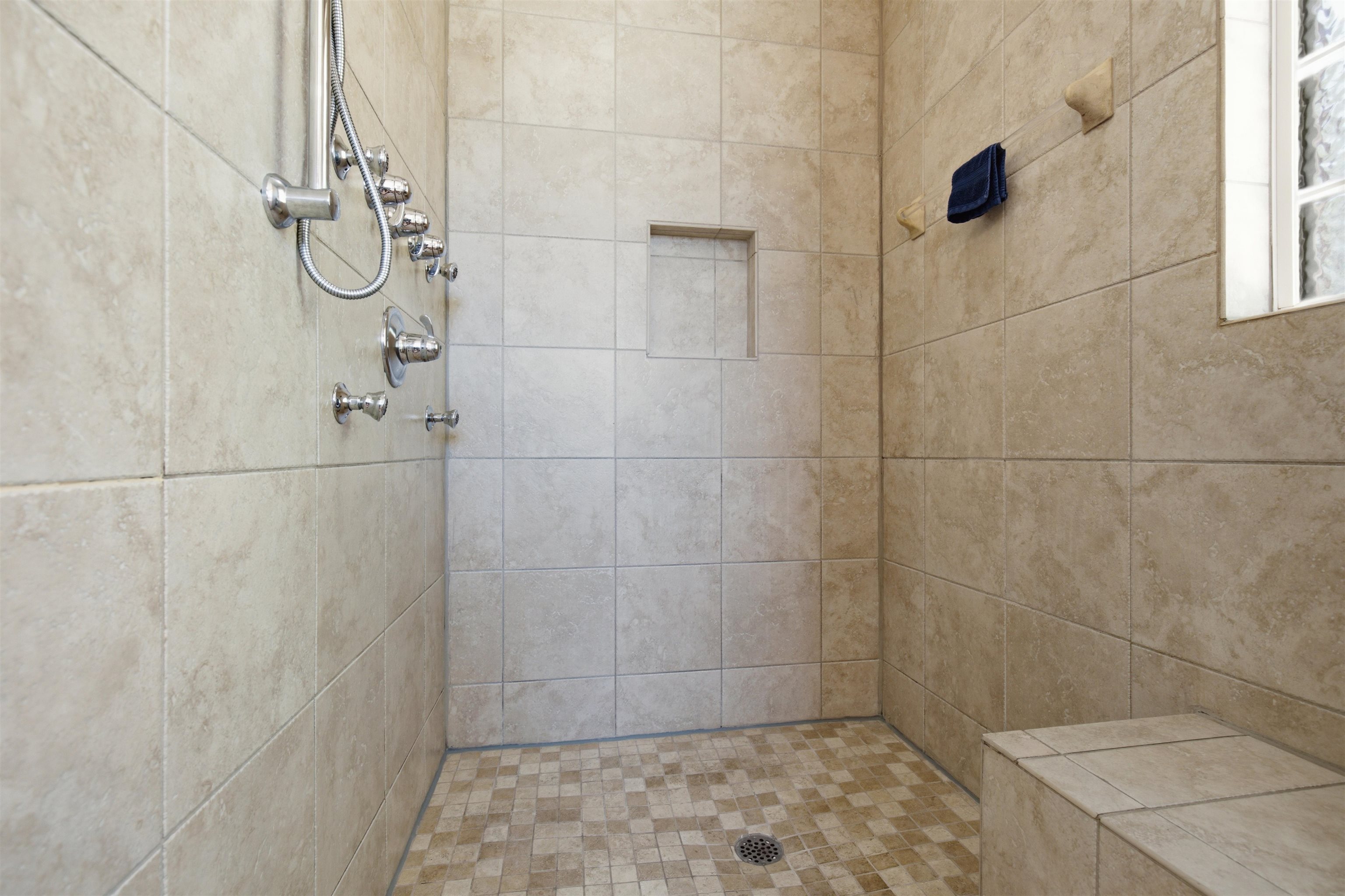 424 Harbour View Drive Property Photo 30
