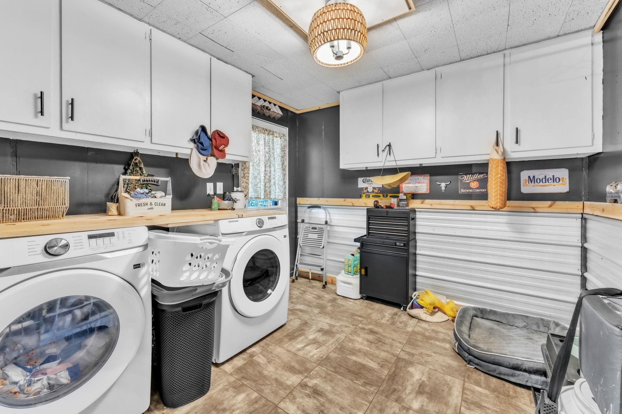 204 Collinwood Lane Property Photo 11