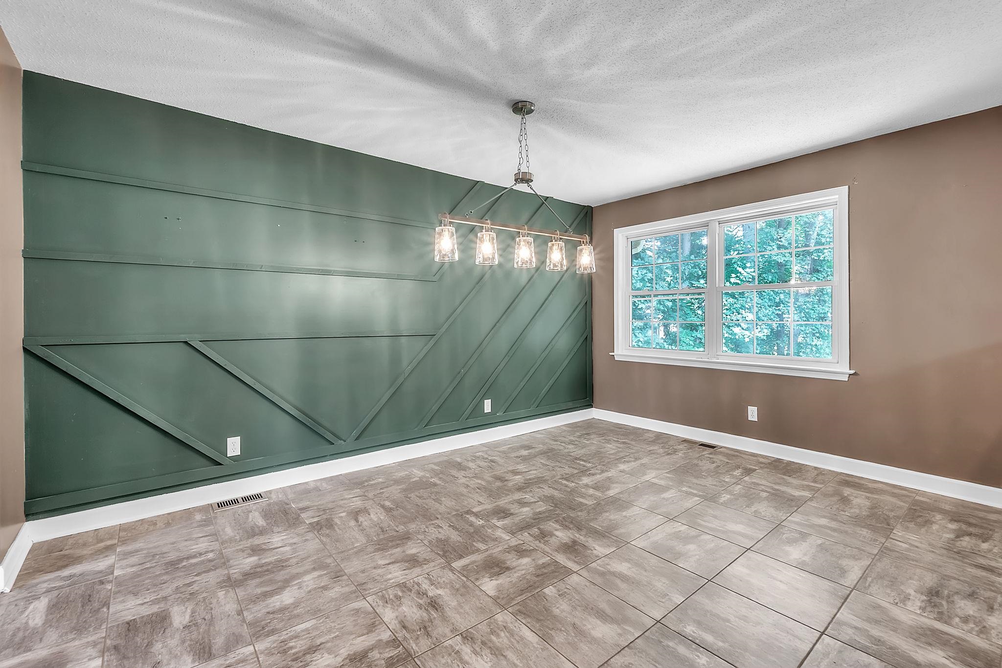 204 Collinwood Lane Property Photo 18