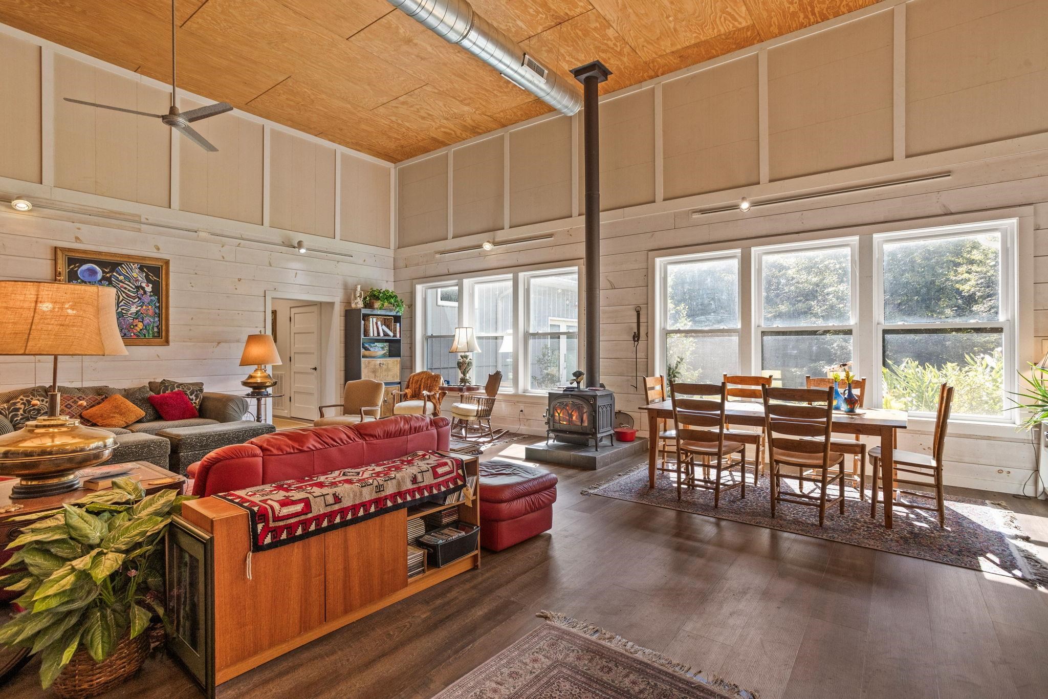 770 Dickson Road Property Photo 8