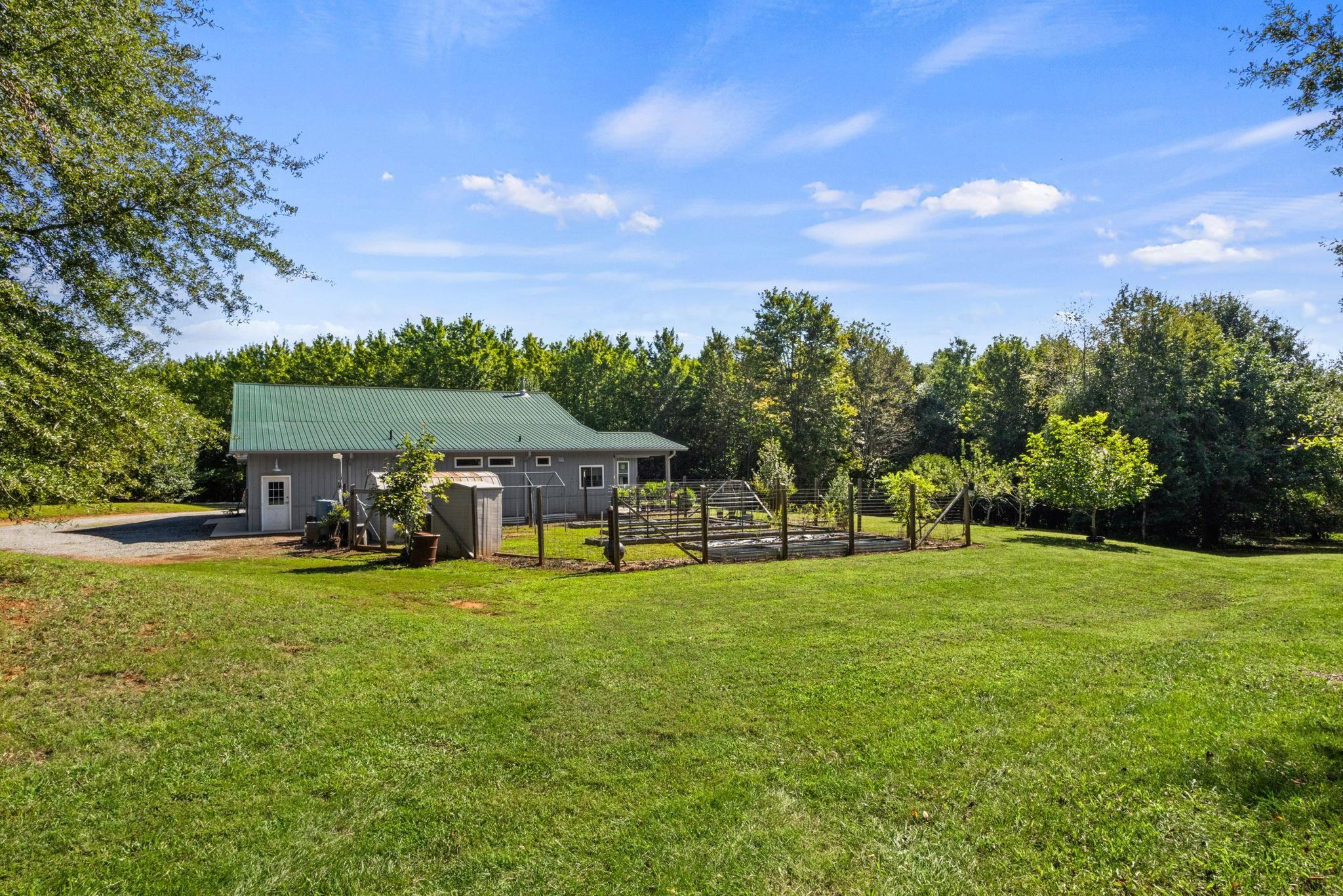 770 Dickson Road Property Photo 28