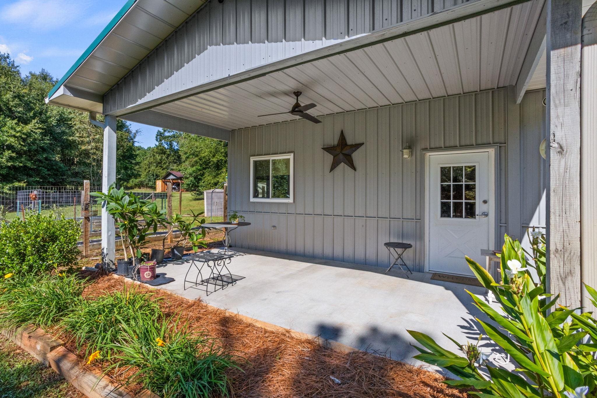 770 Dickson Road Property Photo 32