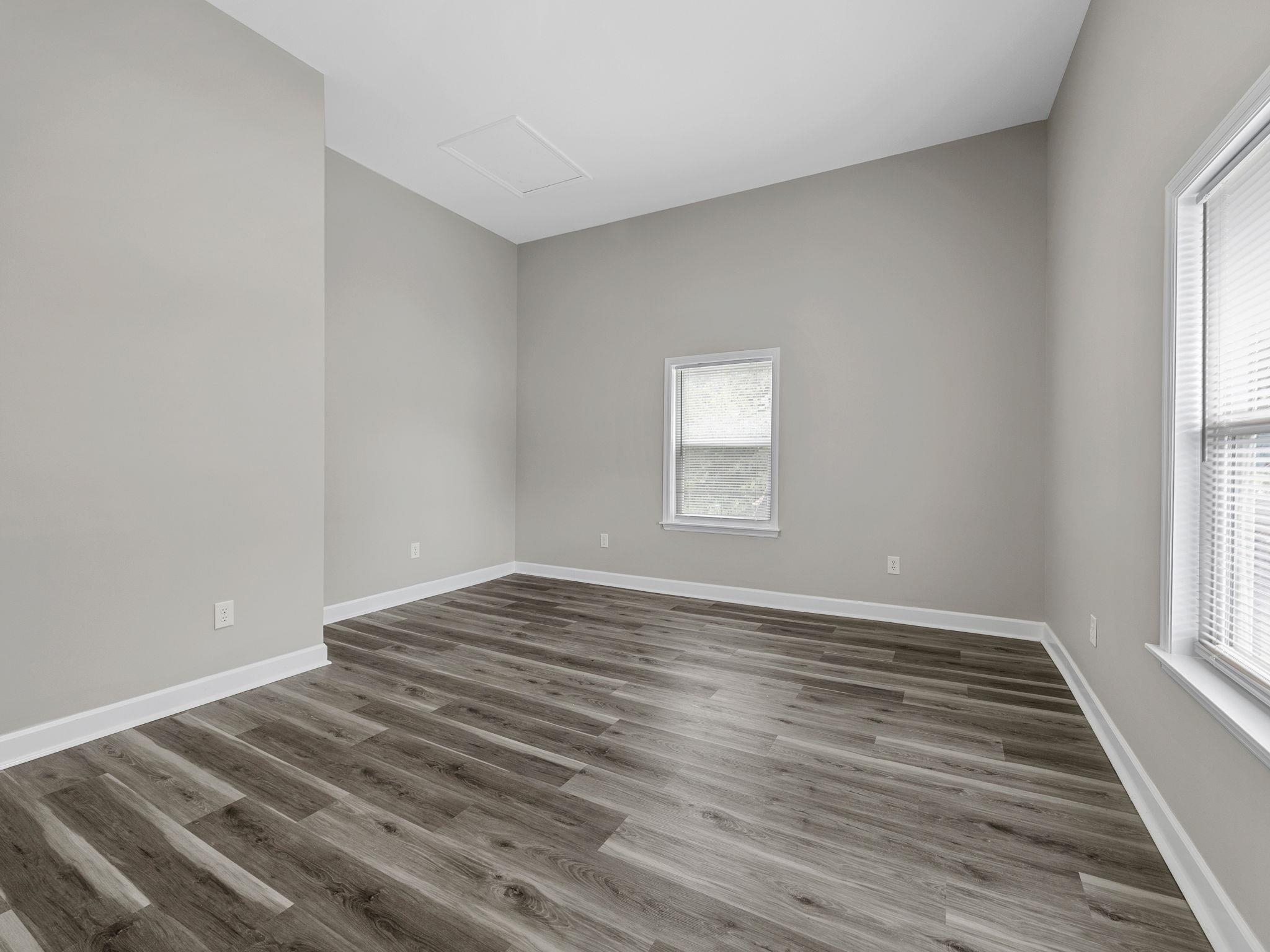 206 Claremont Street Property Photo 23