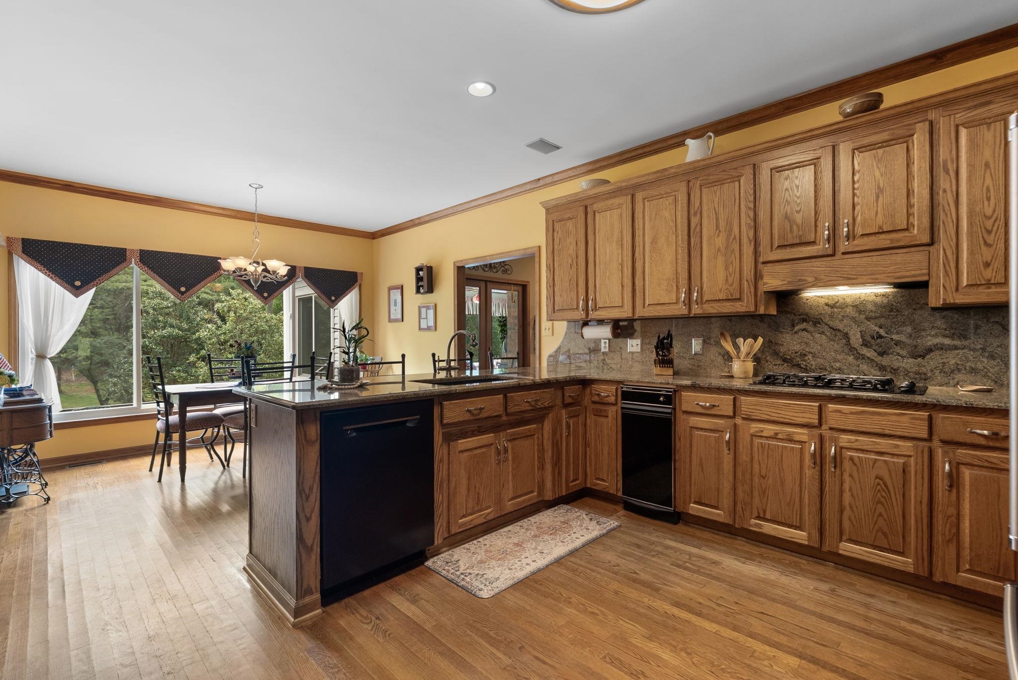 162 Sloans Grove Rd Property Photo 13